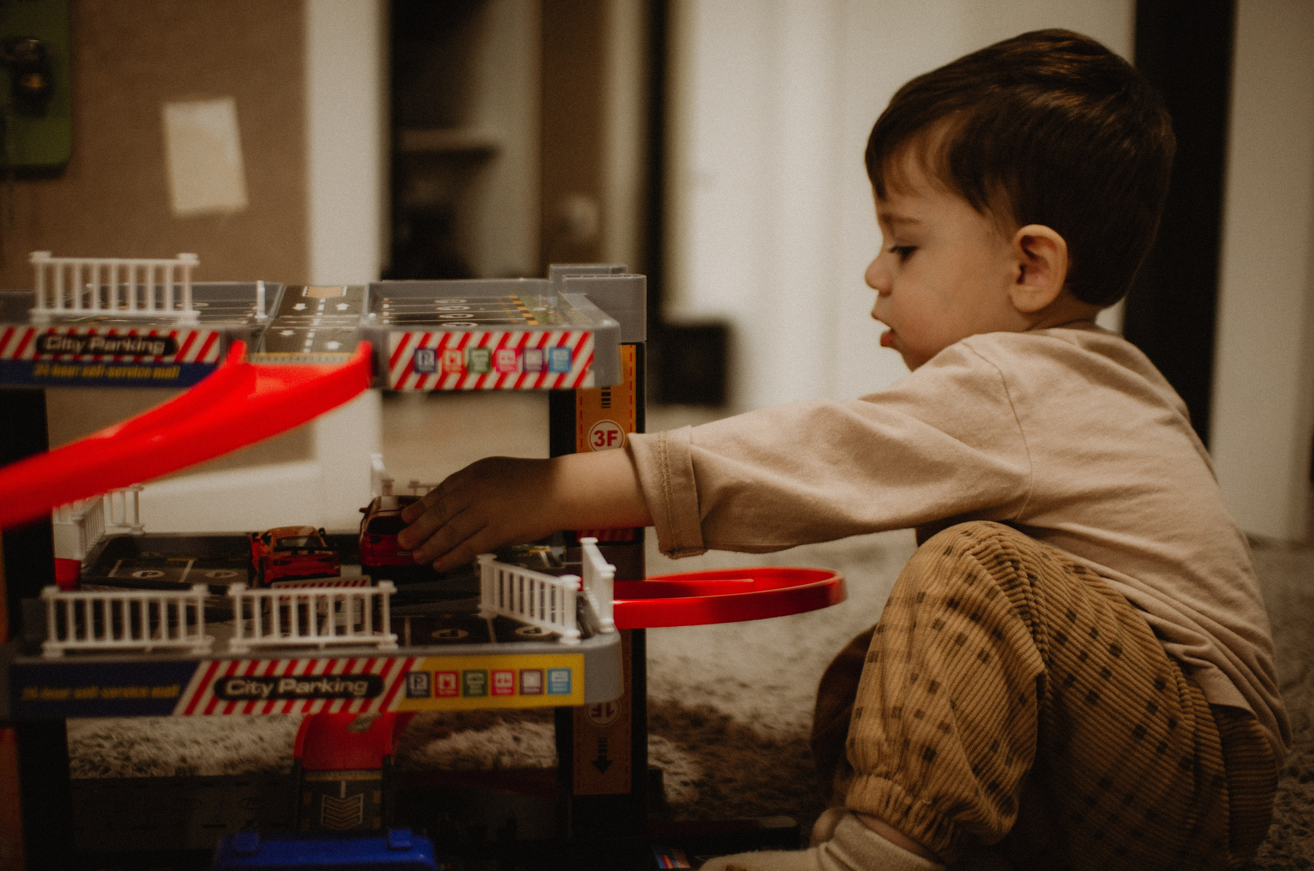 Адам, 18… месяцев