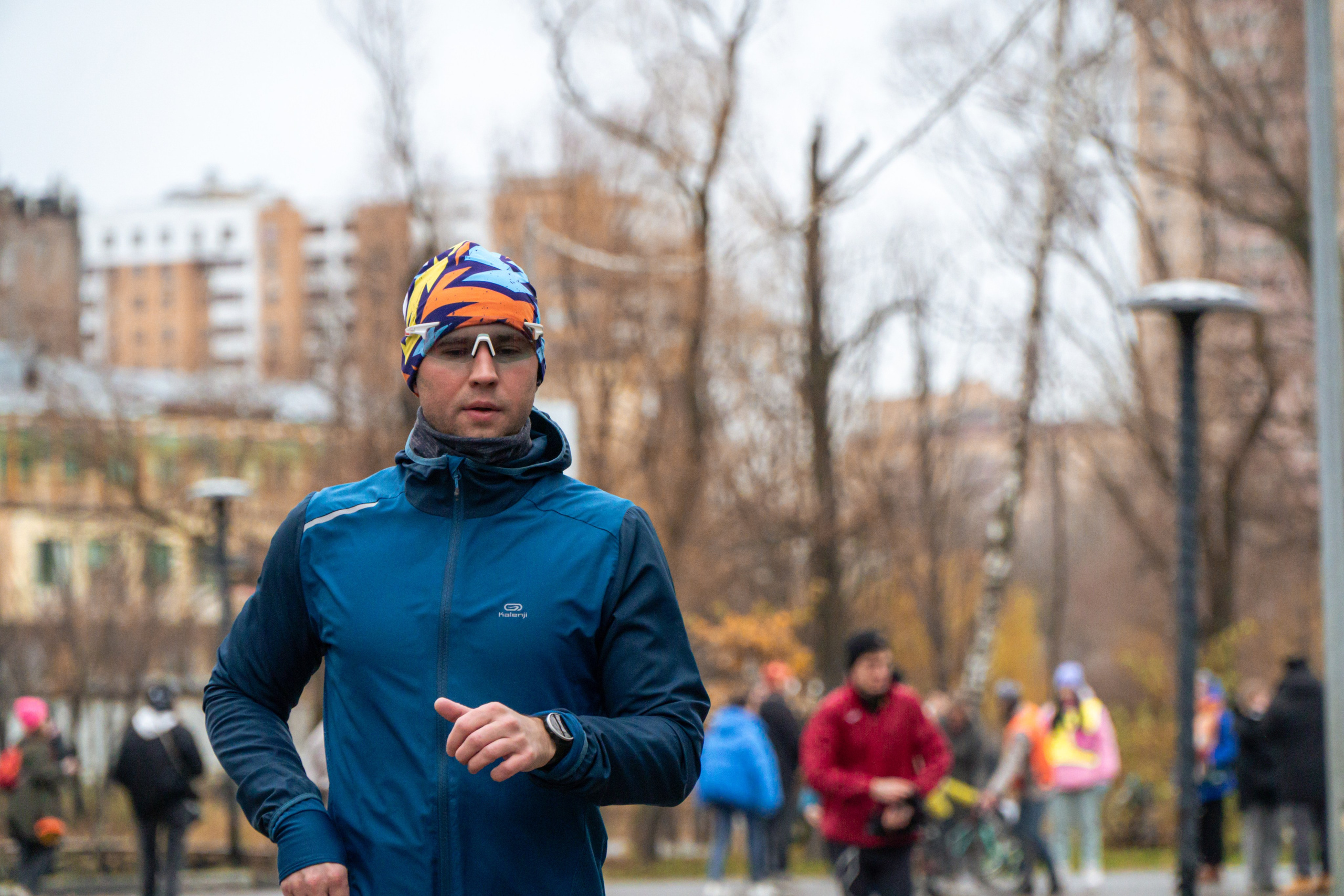 5 вёрст Реутов 16.11.2024. Роман Капилюшов. Бег. Фото. Видео. г. Люберцы