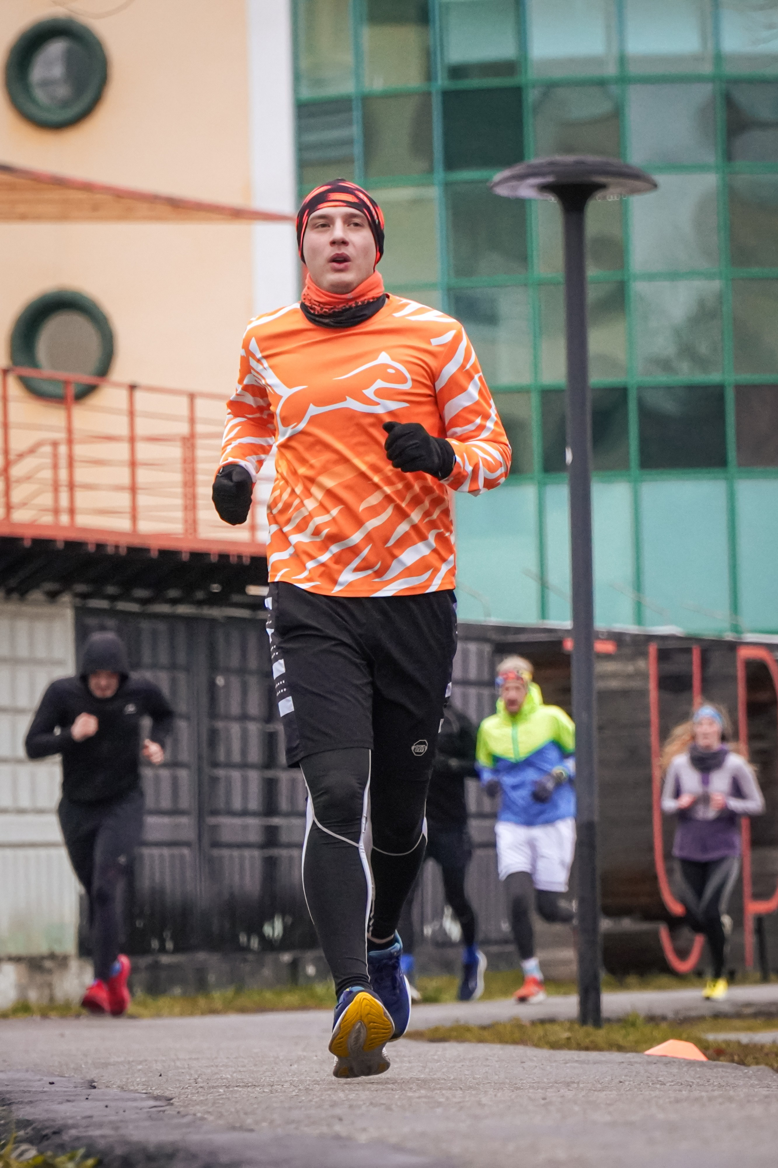5 вёрст Реутов 16.11.2024. Роман Капилюшов. Бег. Фото. Видео. г. Люберцы