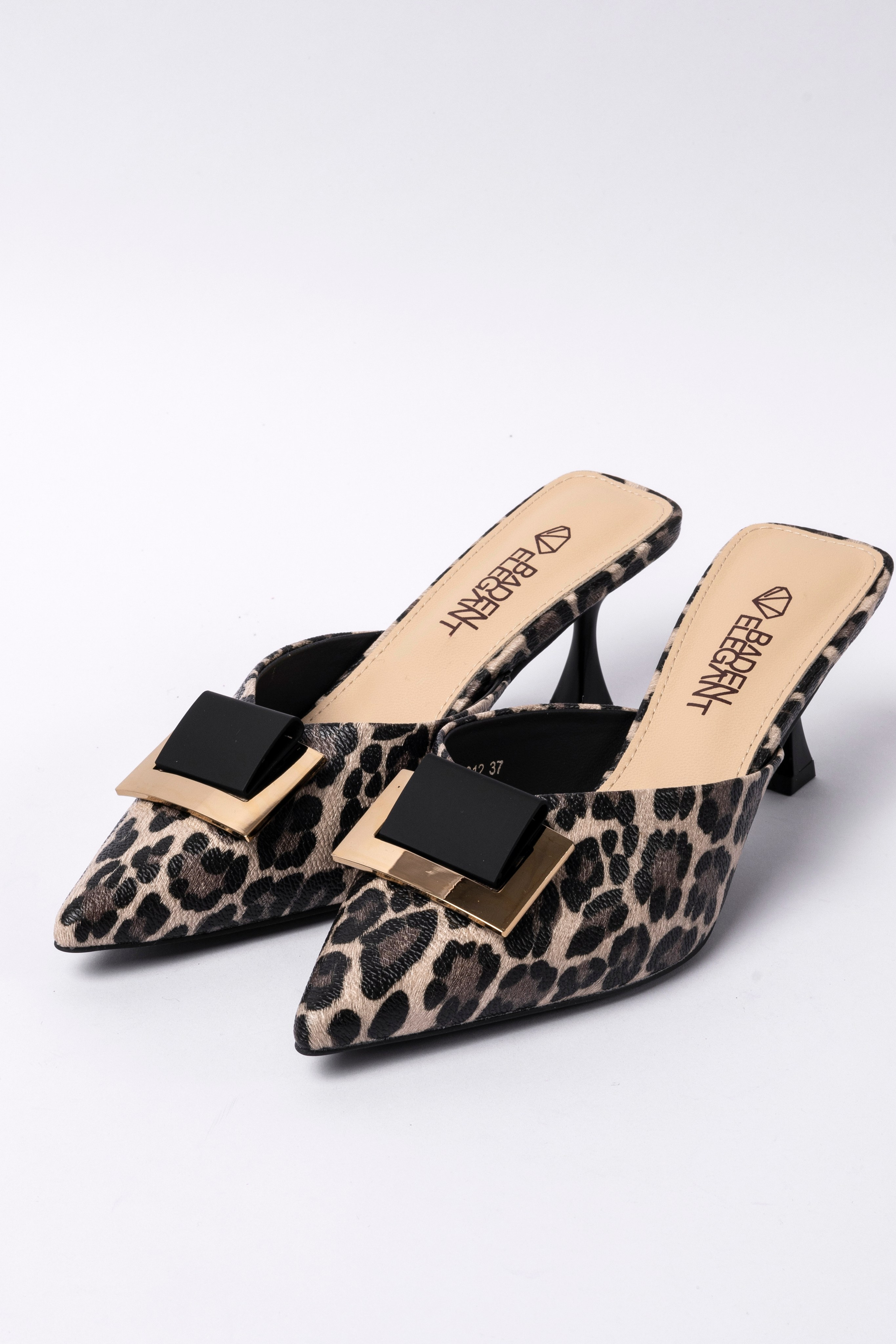 Каталожная съёмка для интернет магазинов. Автопортретная фотостудия в Казани