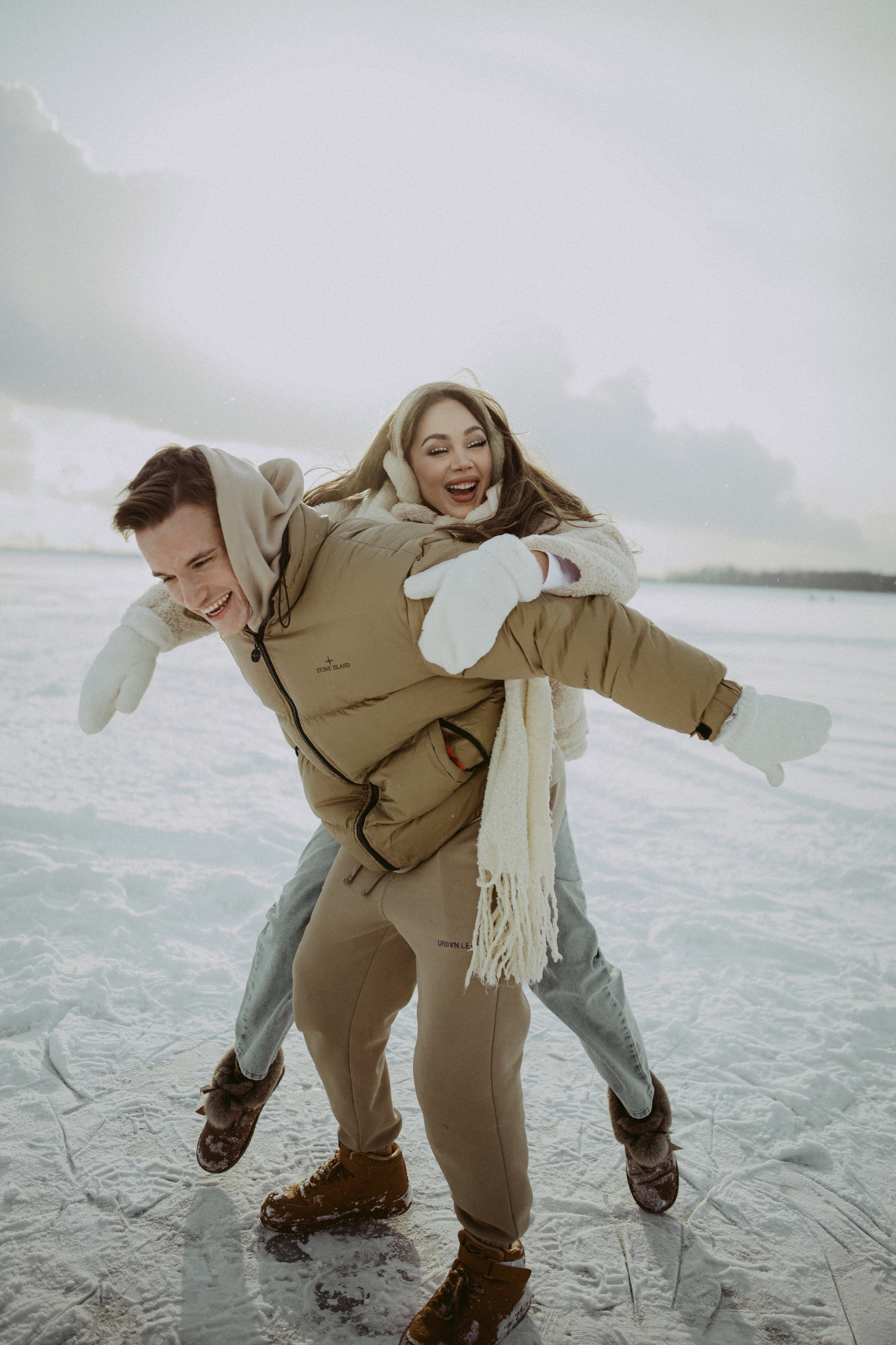 Саша и Денис. Главная