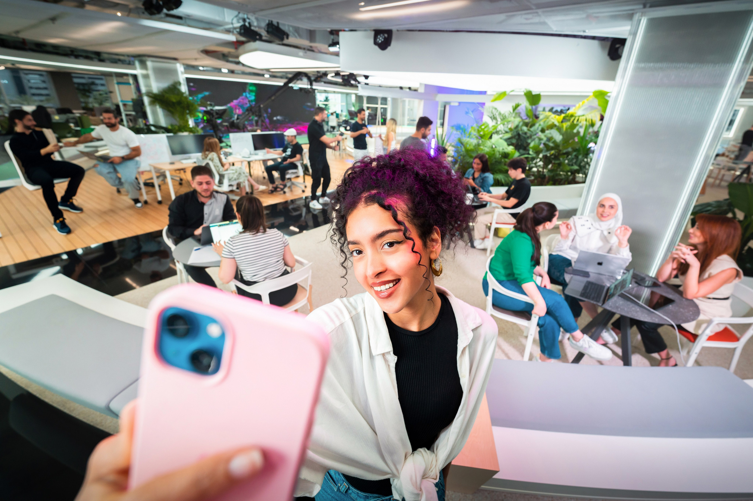 Blinx Press Release. Advertising photographer in Dubai — Maxim Mitrofanov