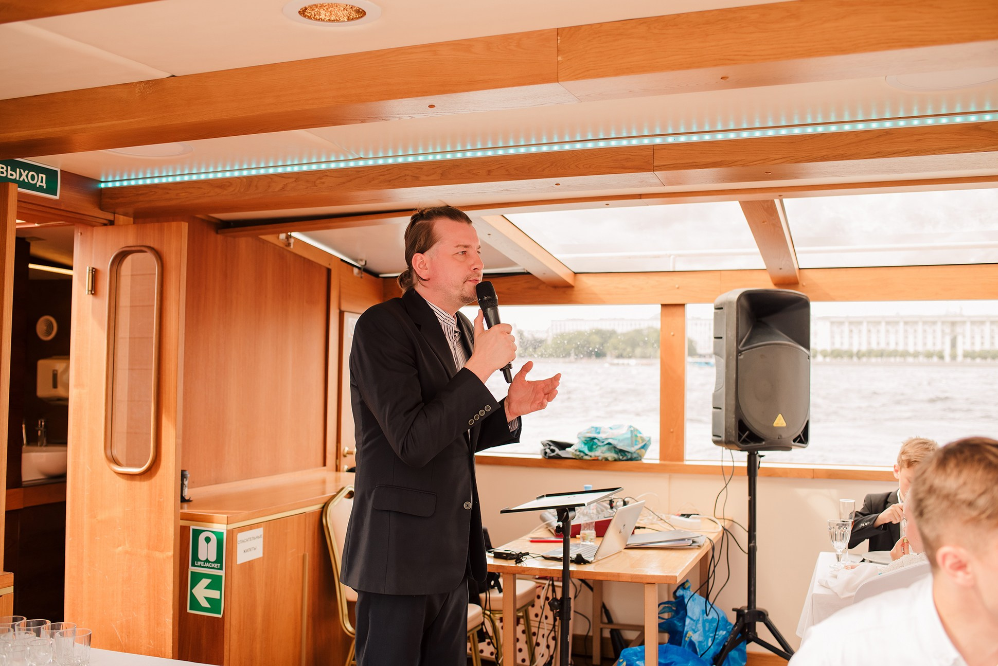 Юля и Андрей. Банкет на воде. Семейный и Свадебный фотограф. Санкт-Петербург. Пушкин