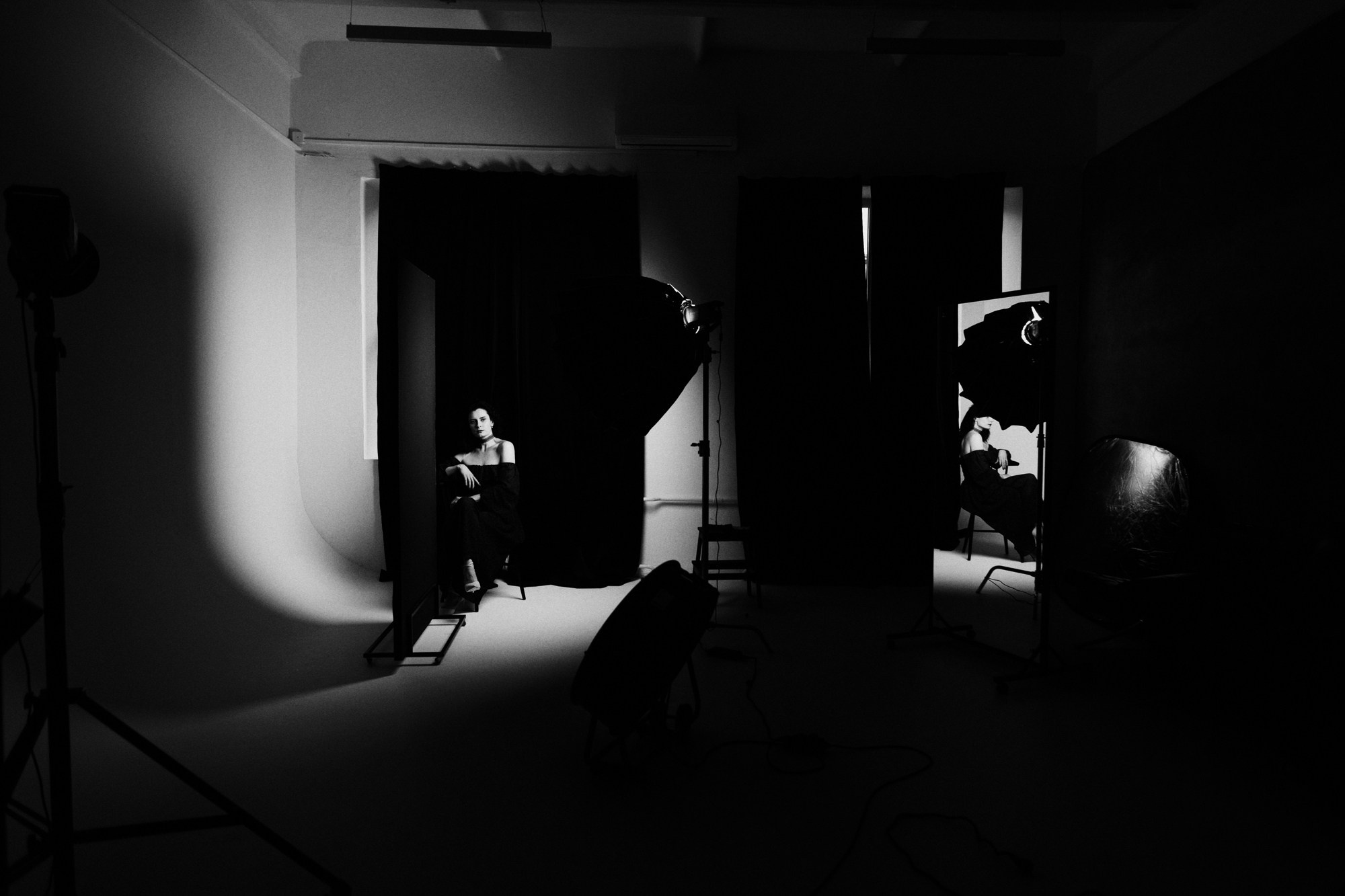 Фотосессия на циклораме: Дарья в студии 2.16 Тюмень. Портретный фотограф Тюмень Дарья Мустафина