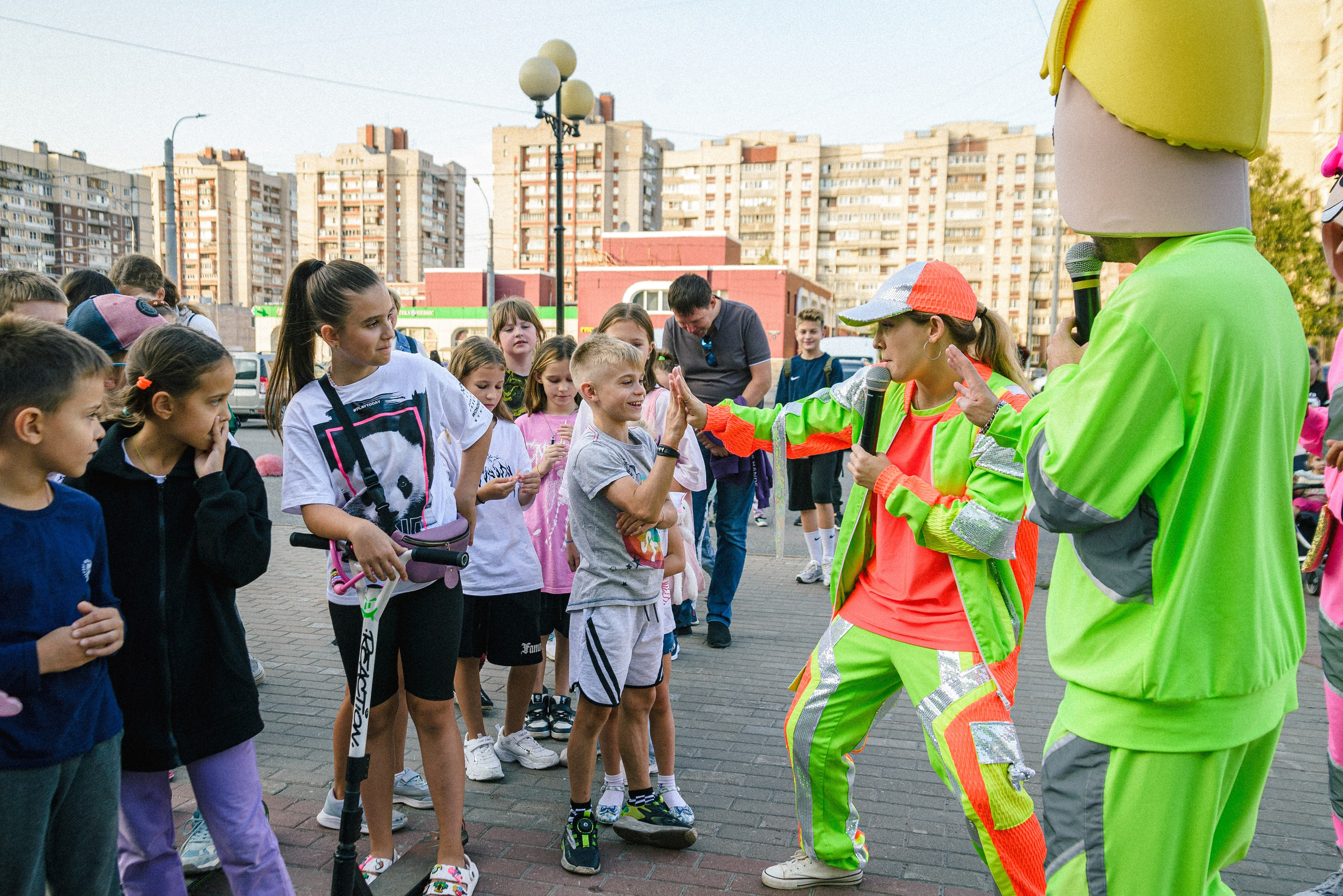 День рождения школы английского языка для детей. Портретный и репортажный фотограф в Санкт-Петербурге