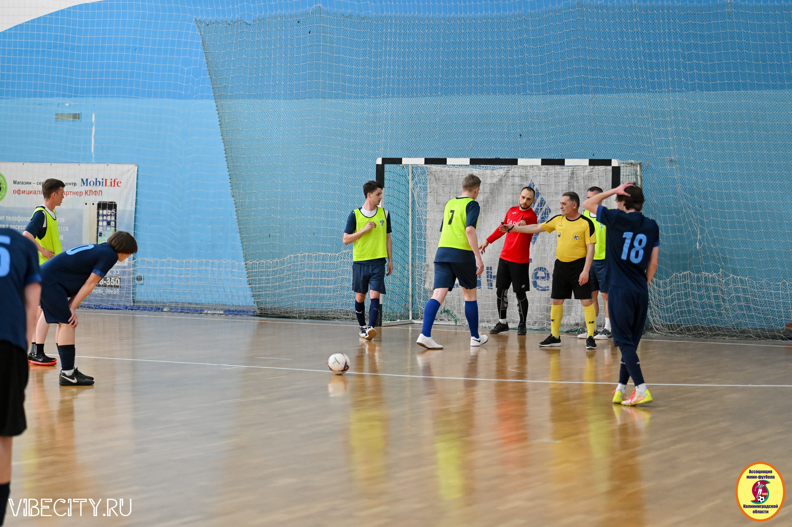 8 тур Корпоративной Бизнес-Лиги по футзалу. VIBECITY.RU Вайб Сити Ру Фоторепортажи Фотоотчеты Калининград