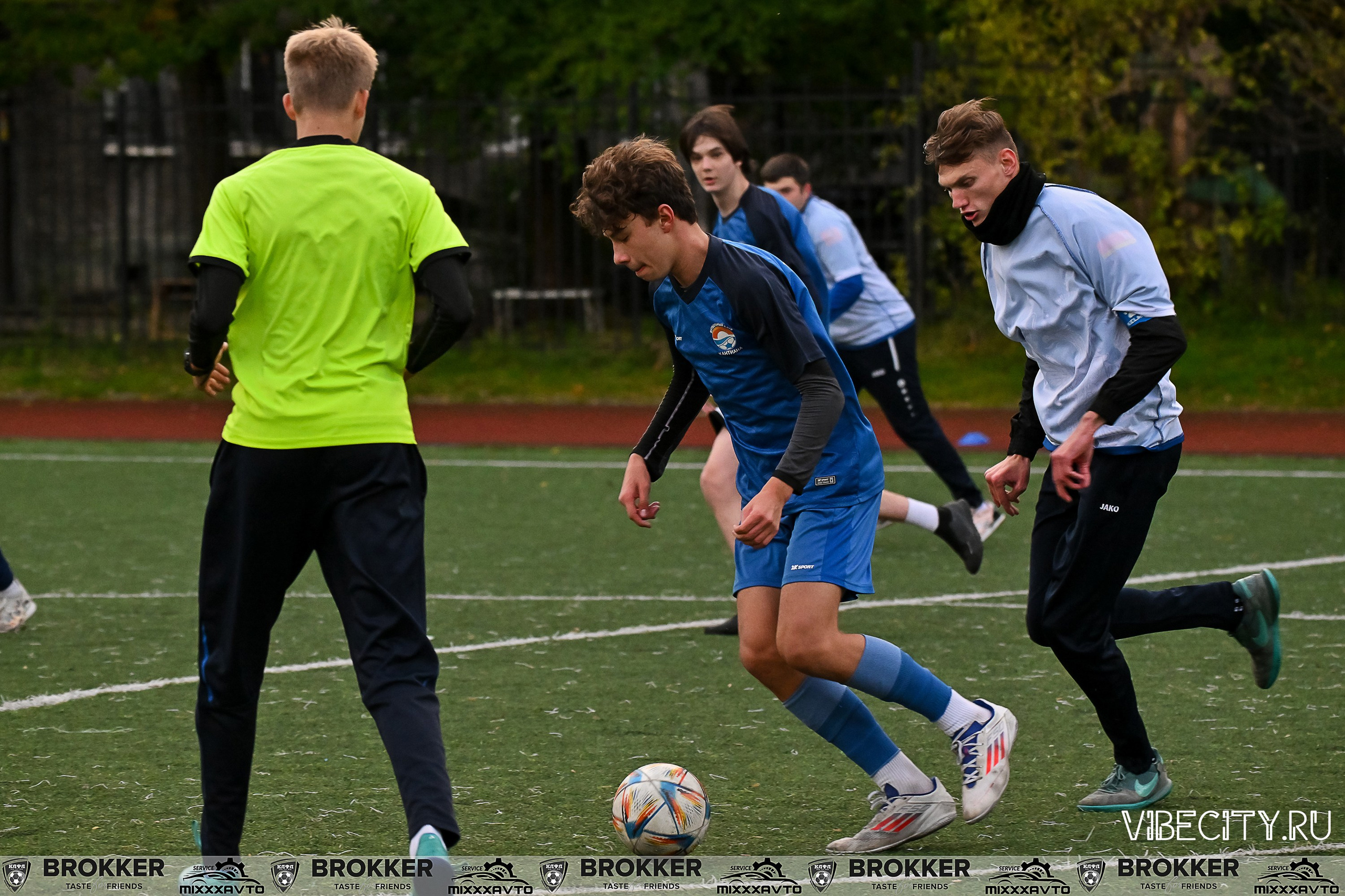 Калининградская Любительская Футбольная Лига. VIBECITY.RU Вайб Сити Ру Фоторепортажи Фотоотчеты Калининград