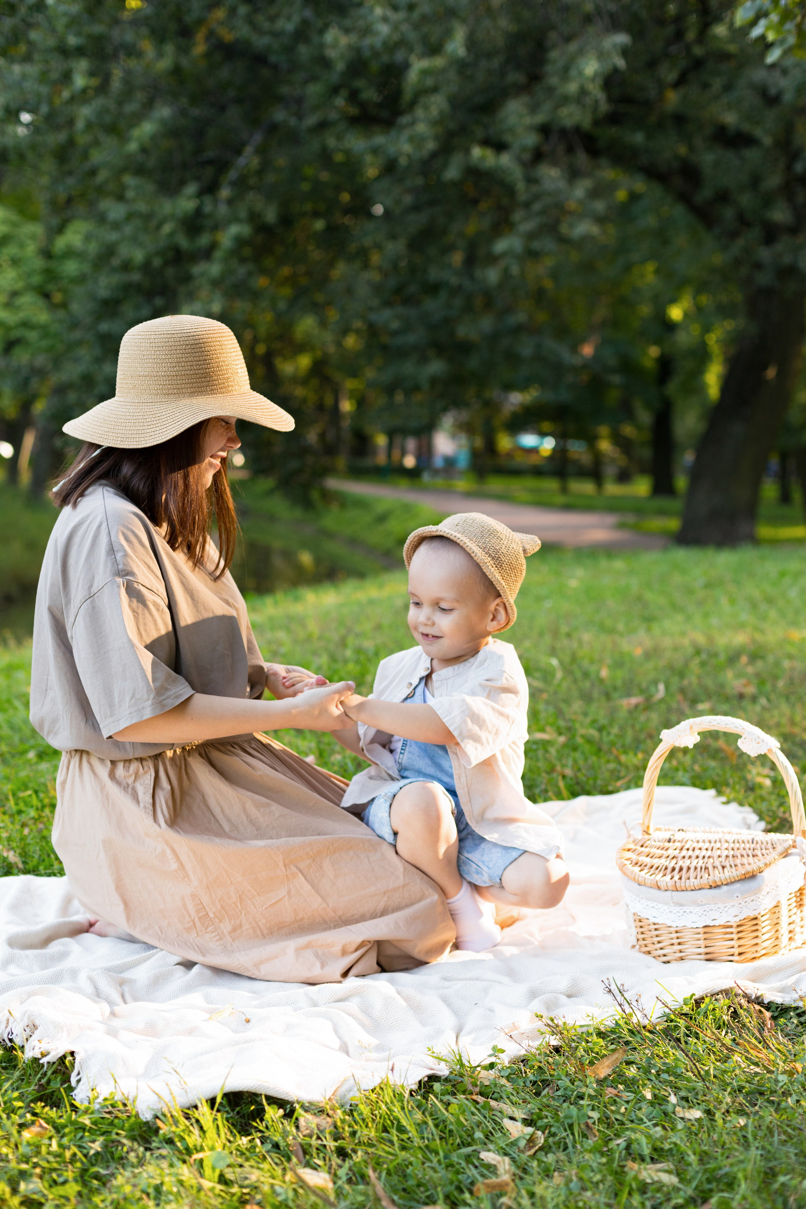 Летняя семейная фотопрогулка в Таврическом саду. Детский и контент фотограф Надя Волкова Санкт-Петербург