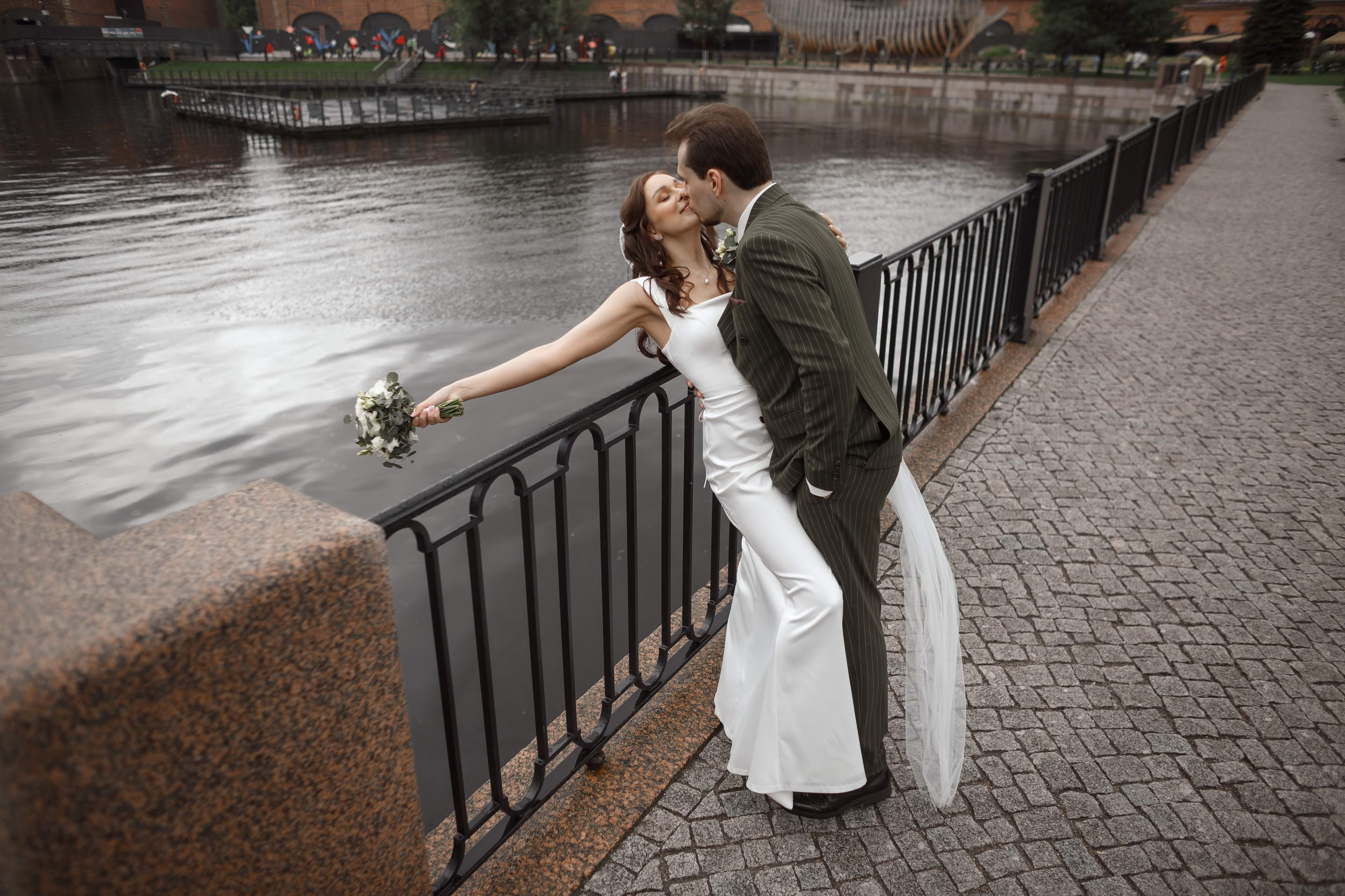 Свадебная фотосессия в Санкт-Петербурге. Свадебный фотограф Игорь Брундасов 8PHOTO на свадьбу венчание загс СПб