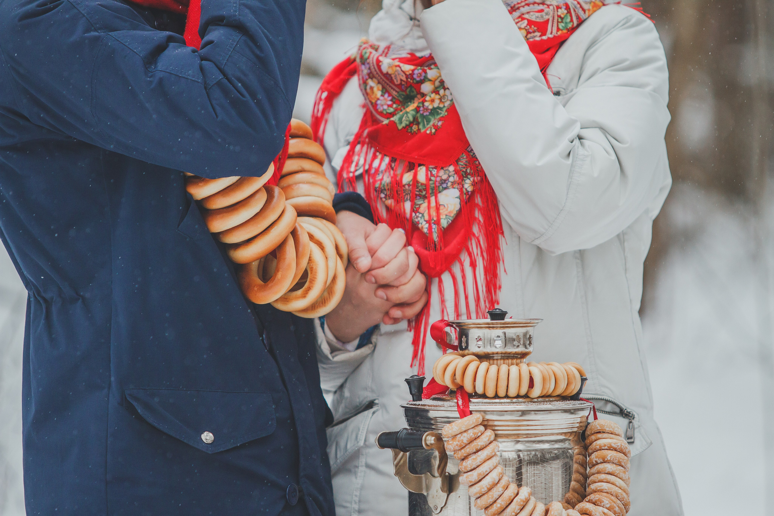 Свадебная фотосессия в русском стиле зимой. Семейный и детский фотограф в Москве Мария Быкова