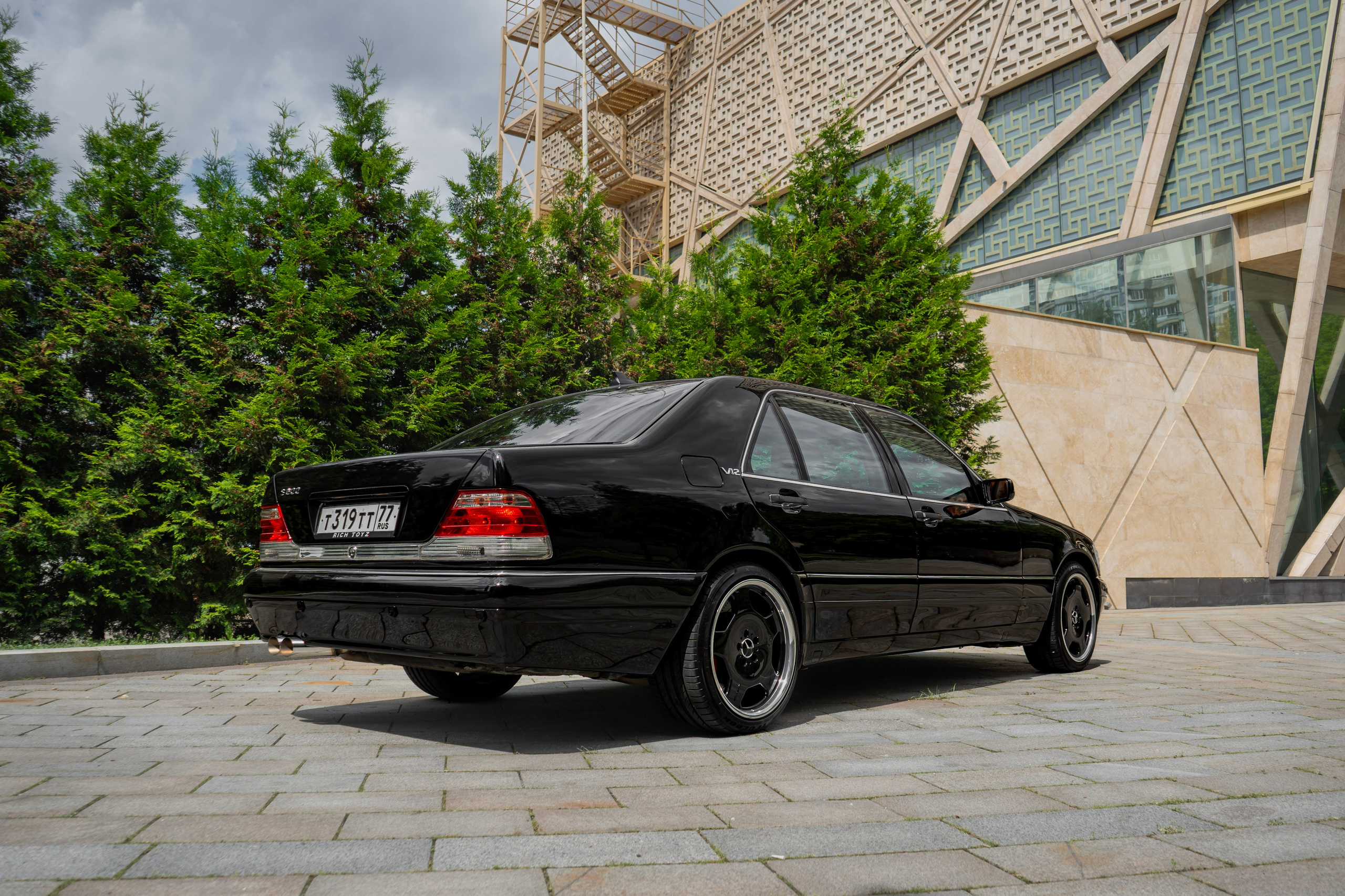 Mercedes W140. Автомобильный фотограф Ногинск Денис Городок