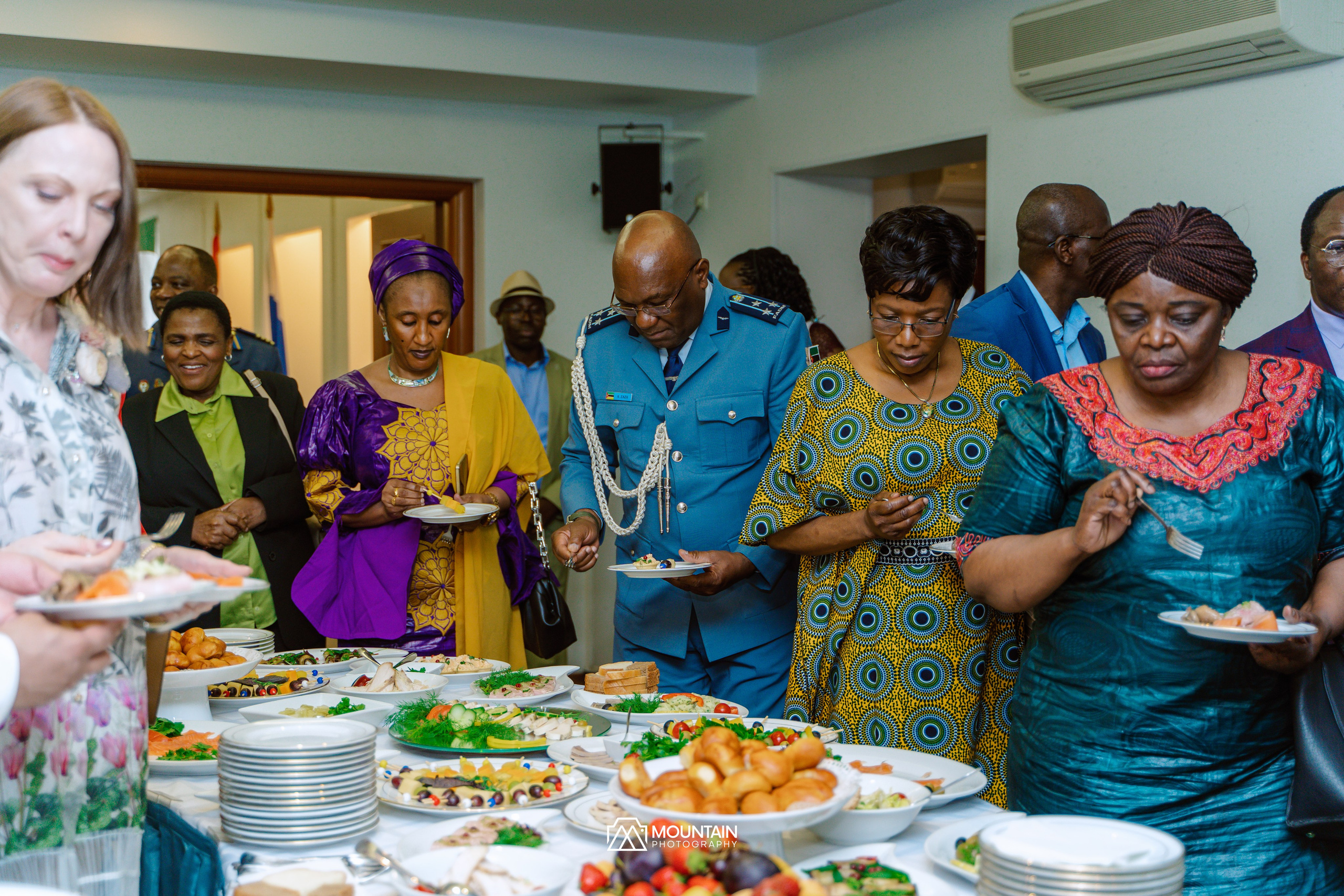 Burundi Indepence Celebration. Photographer based in moscow Peter Tchana