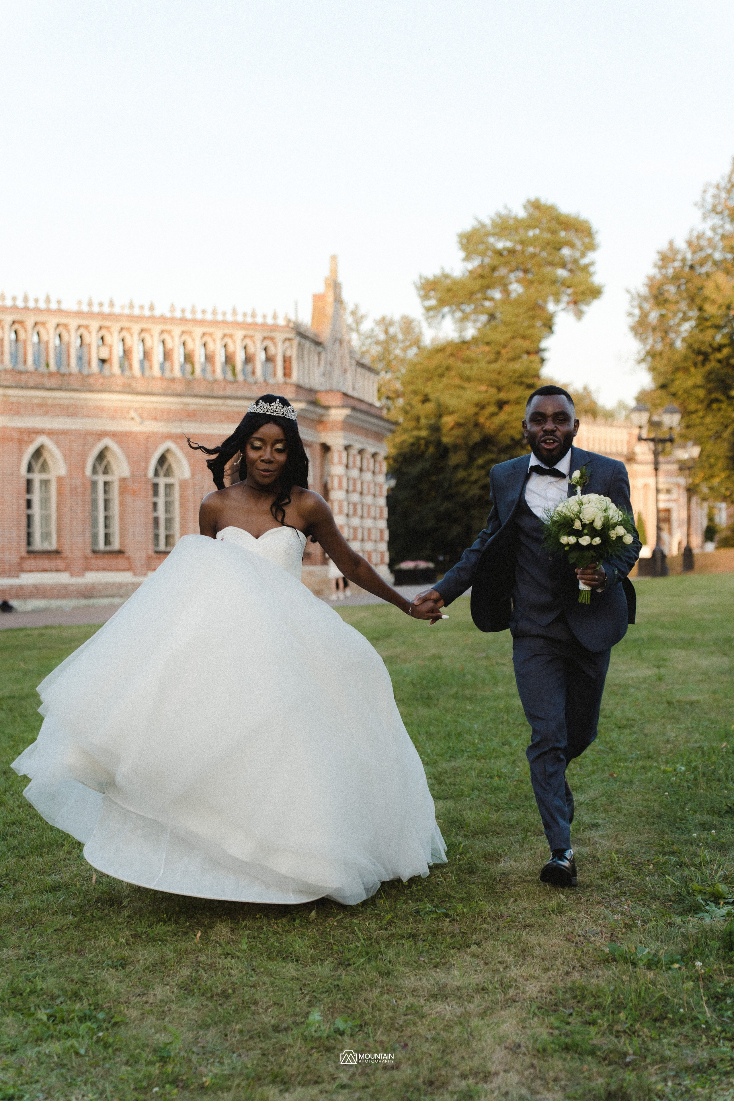 Synthia and Jospin Part 2. Я занимаюсь событийной, свадебной, товарной, студийной… фотографией