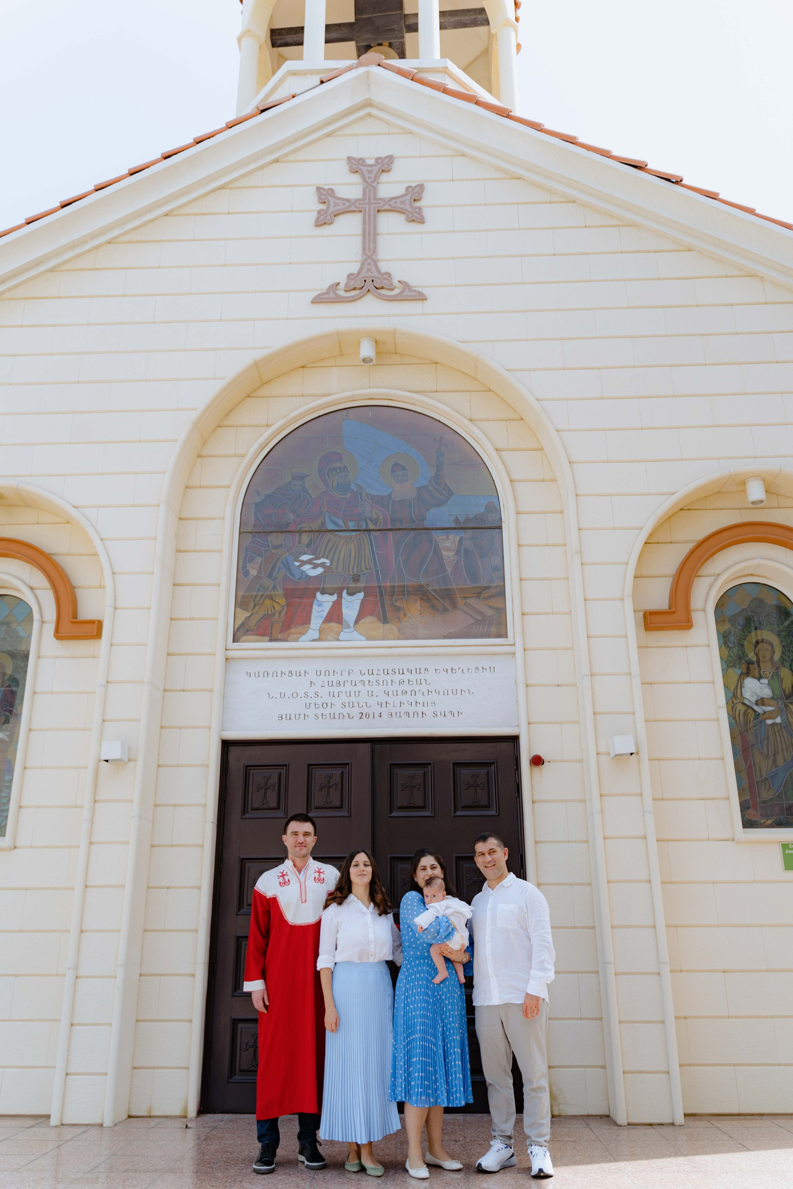 Крещение в армянской церви • Абу Даби. Фотограф и видеограф в Москве и Абу Даби Мария Кулагина