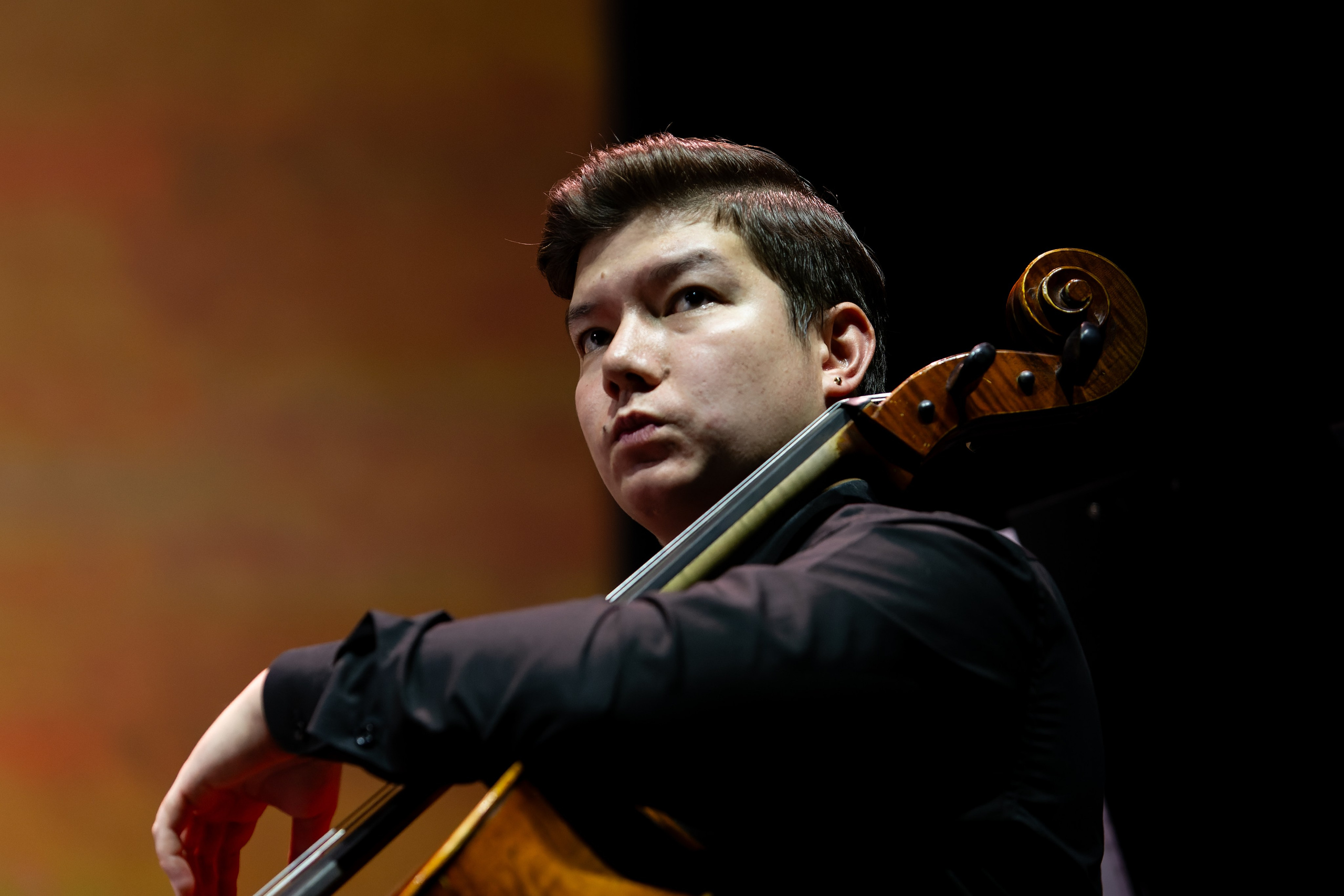 Концерт Южно-Сахалинского симфонического оркестра. Кутузов Евгений Фотограф в Южно-Сахалинске