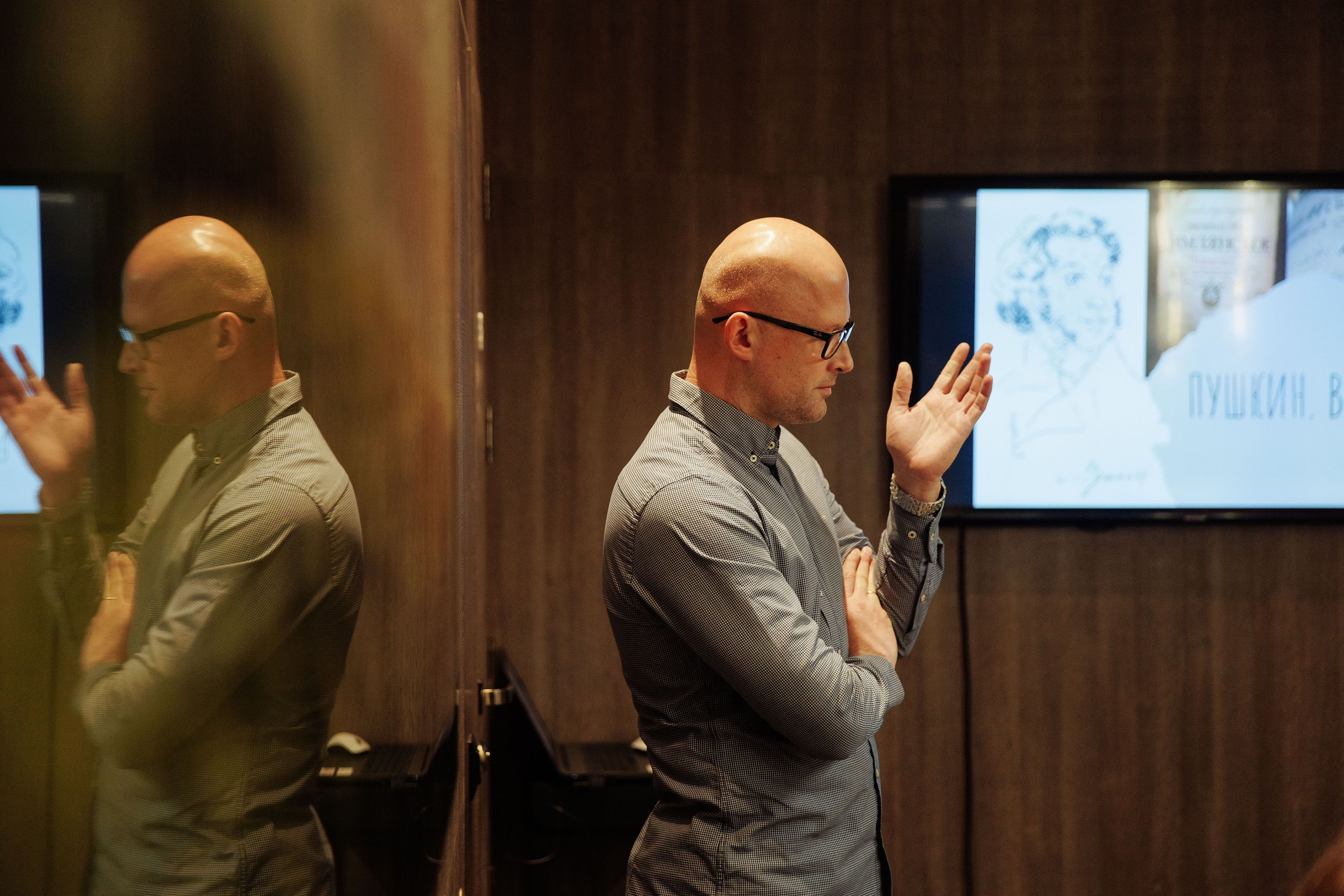 Дегустация Вина в SimpleWine. Репортажный фотограф на мероприятие в Москве Алексей Терентьев