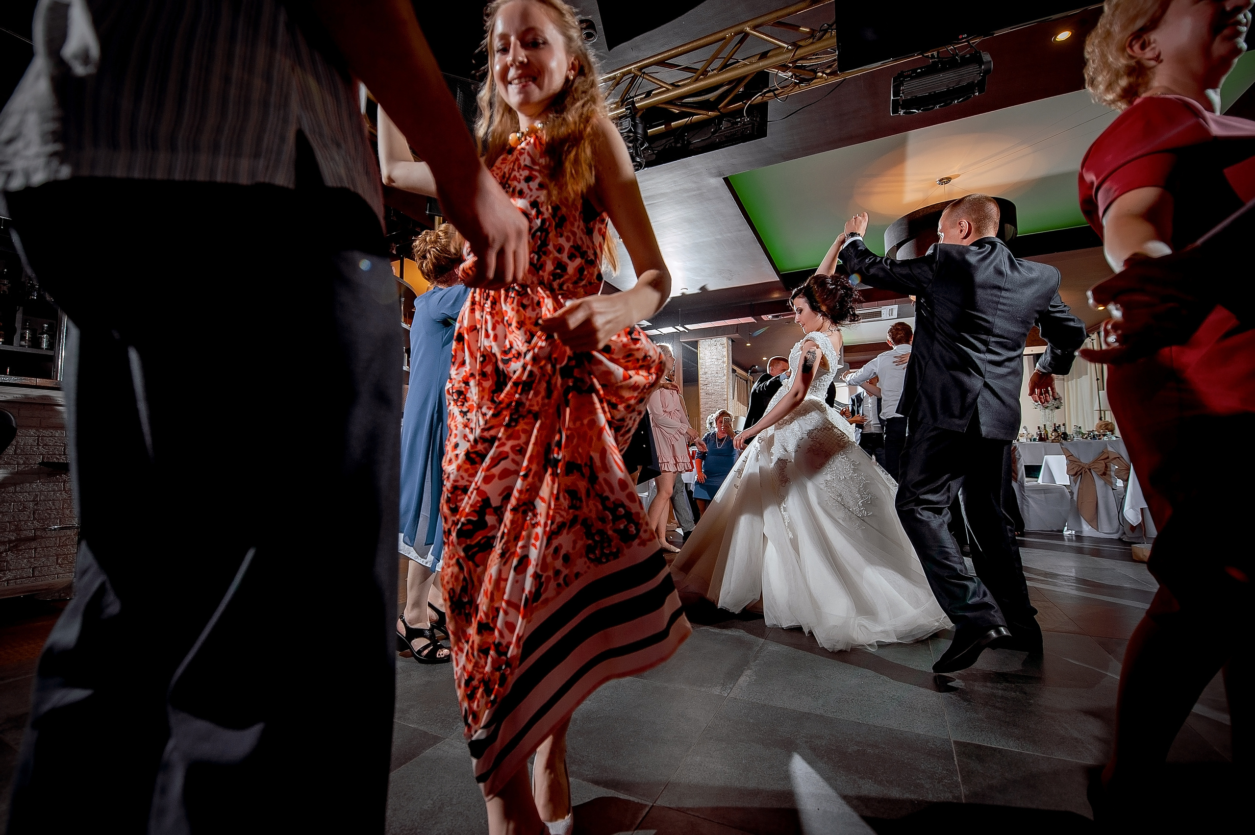 Свадьба в Ивантеевке летом полный день. Свадебный и семейный фотограф Виктория Носачёва. Щелково, Москва и МО