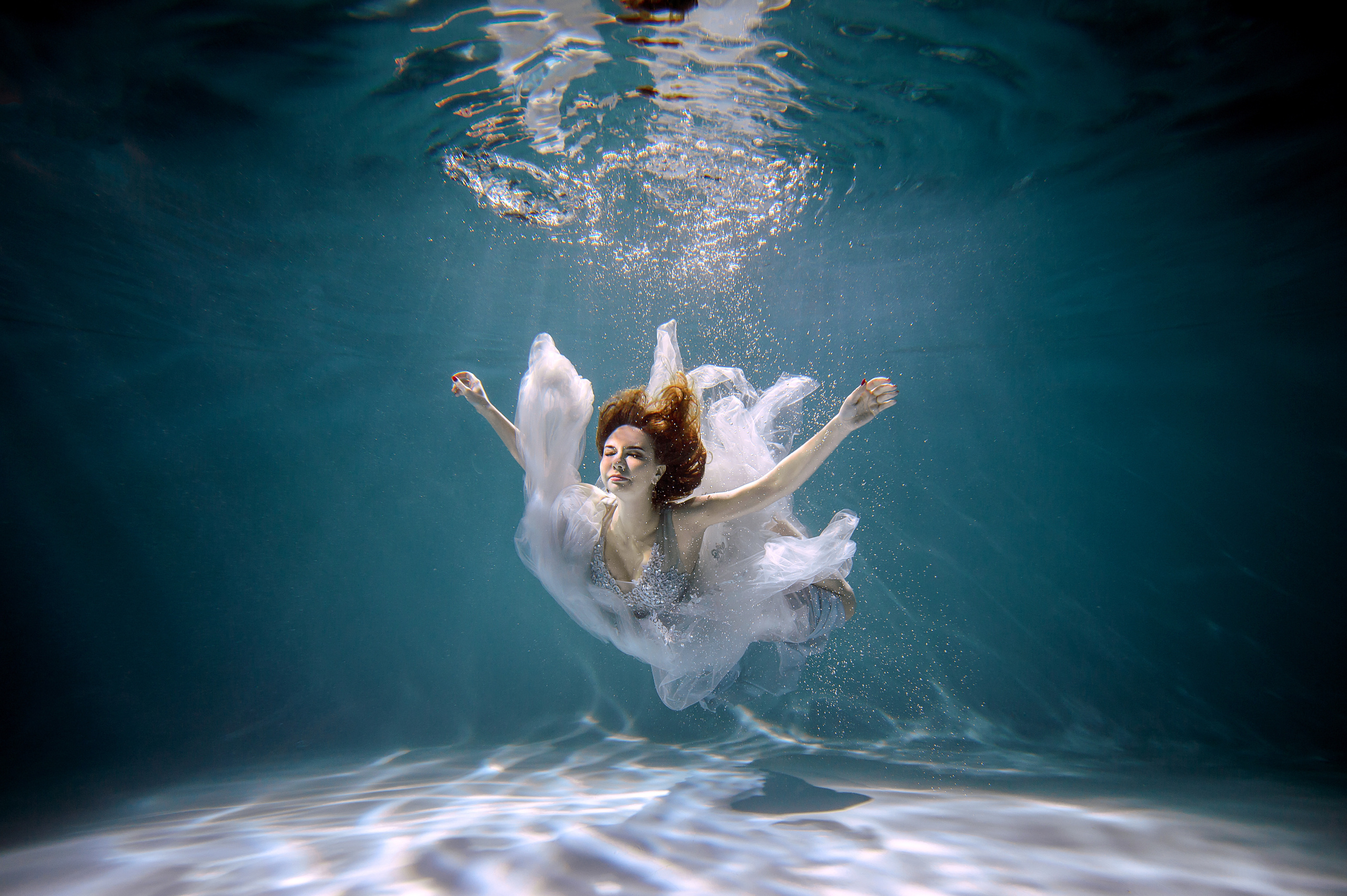 Подводная фотосессия в фотостудии Ocean Stars. Свадебный и семейный фотограф Виктория Носачёва. Щелково, Москва и МО