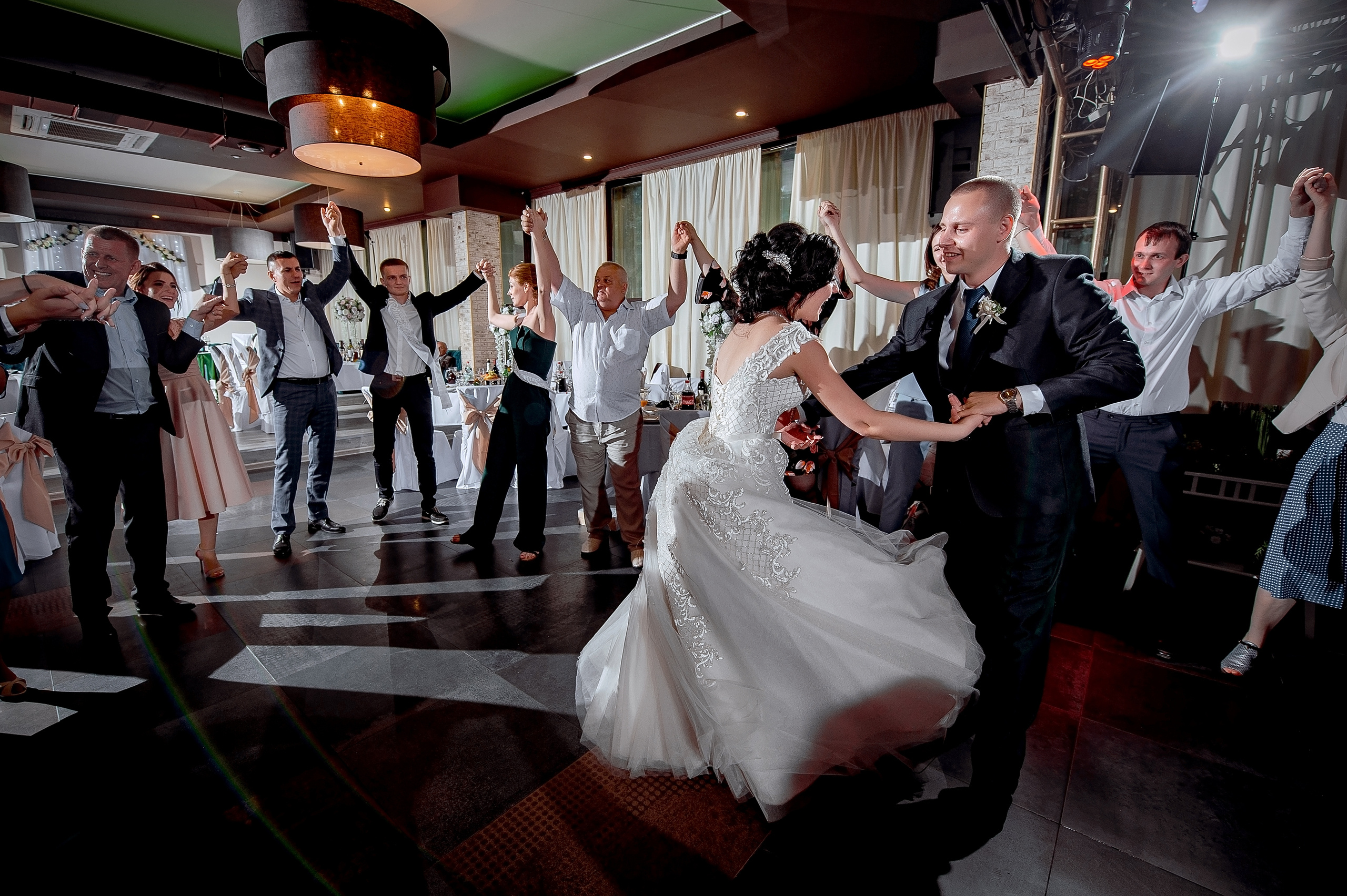 Свадьба в Ивантеевке летом полный день. Свадебный и семейный фотограф Виктория Носачёва. Щелково, Москва и МО