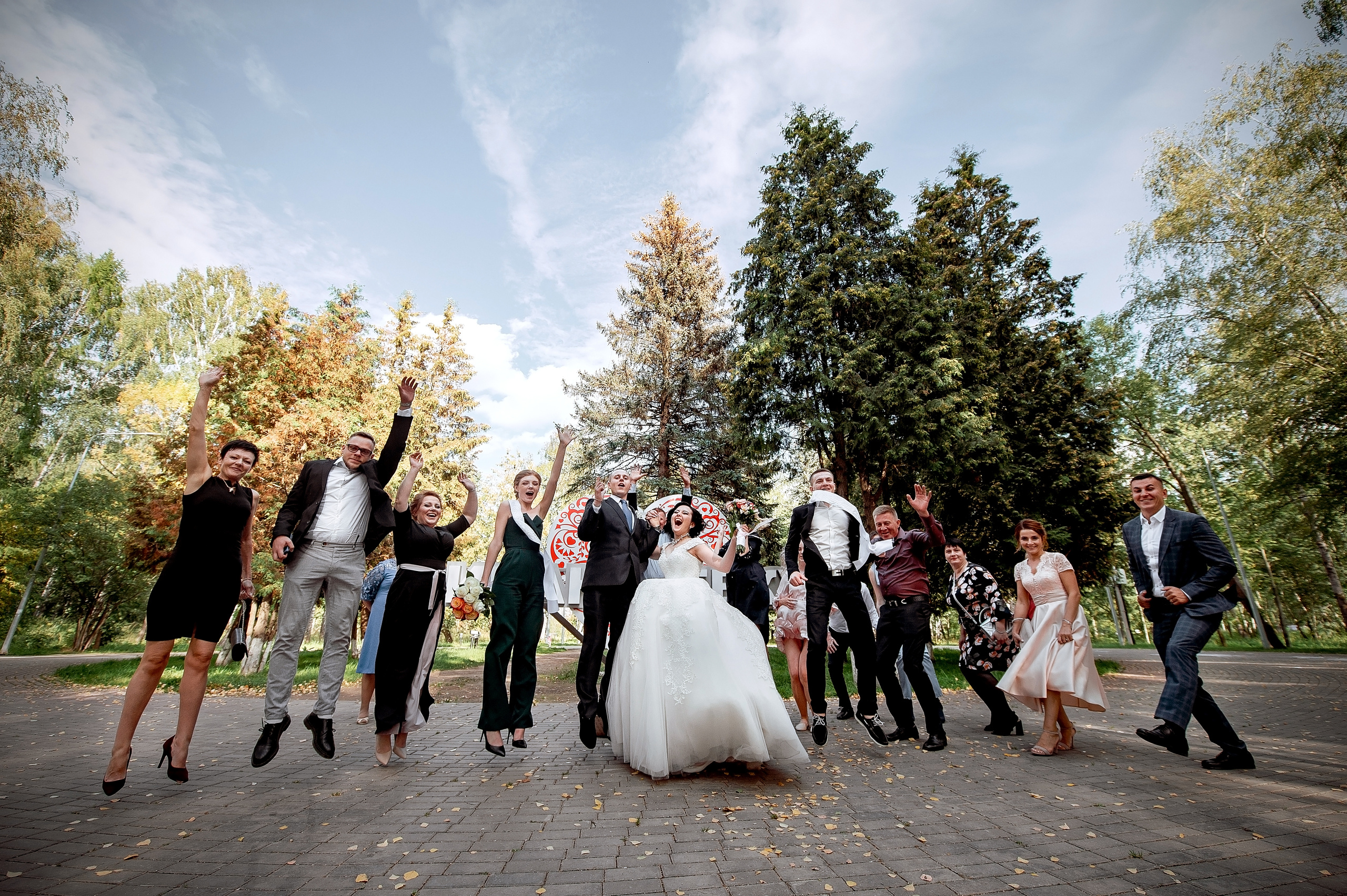 Свадьба в Ивантеевке летом полный день. Свадебный и семейный фотограф Виктория Носачёва. Щелково, Москва и МО