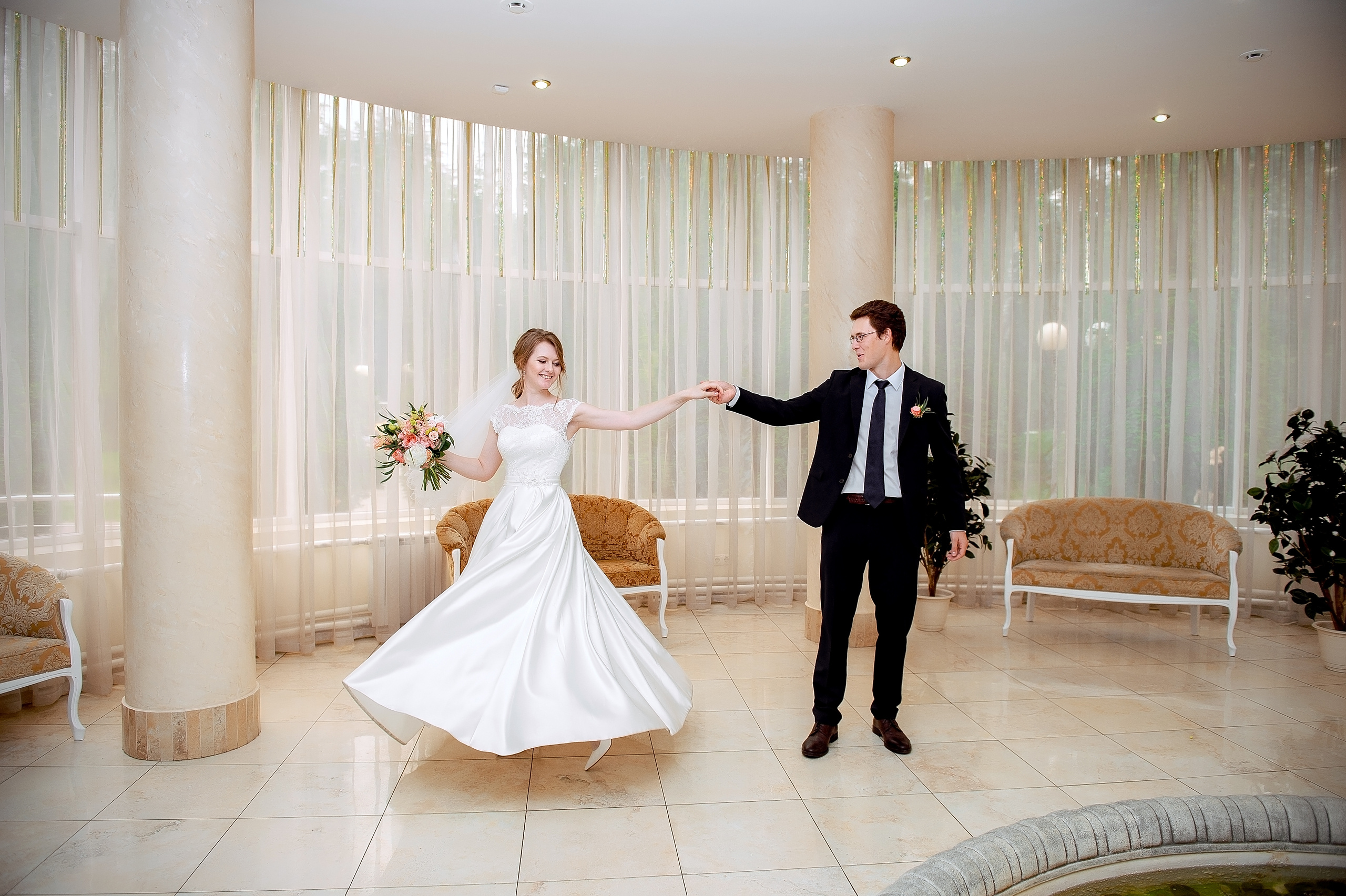 Свадьба в Балашихе летом полный день. Свадебный и семейный фотограф Виктория Носачёва. Щелково, Москва и МО