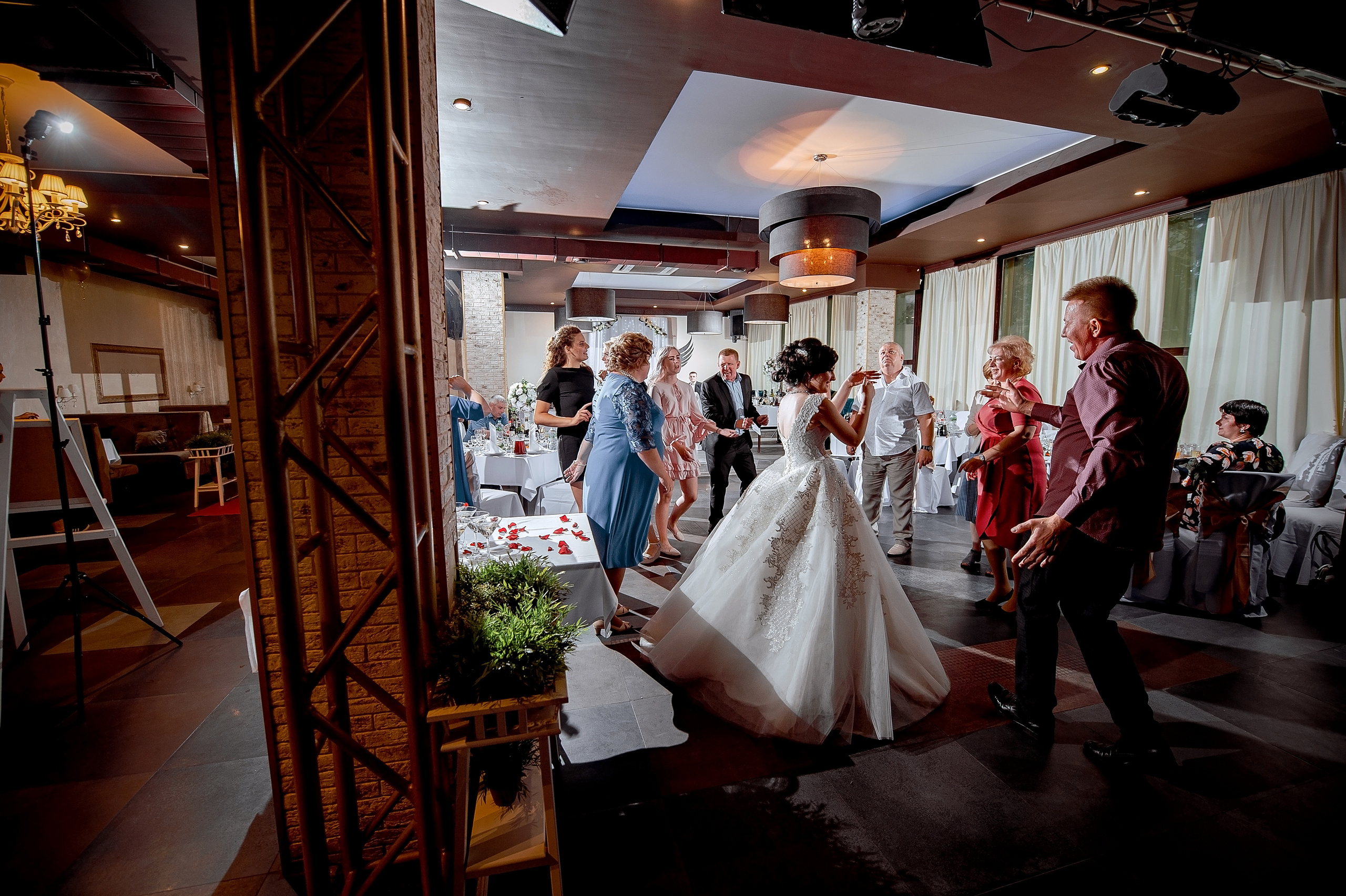 Свадьба в Ивантеевке летом полный день. Свадебный и семейный фотограф Виктория Носачёва. Щелково, Москва и МО