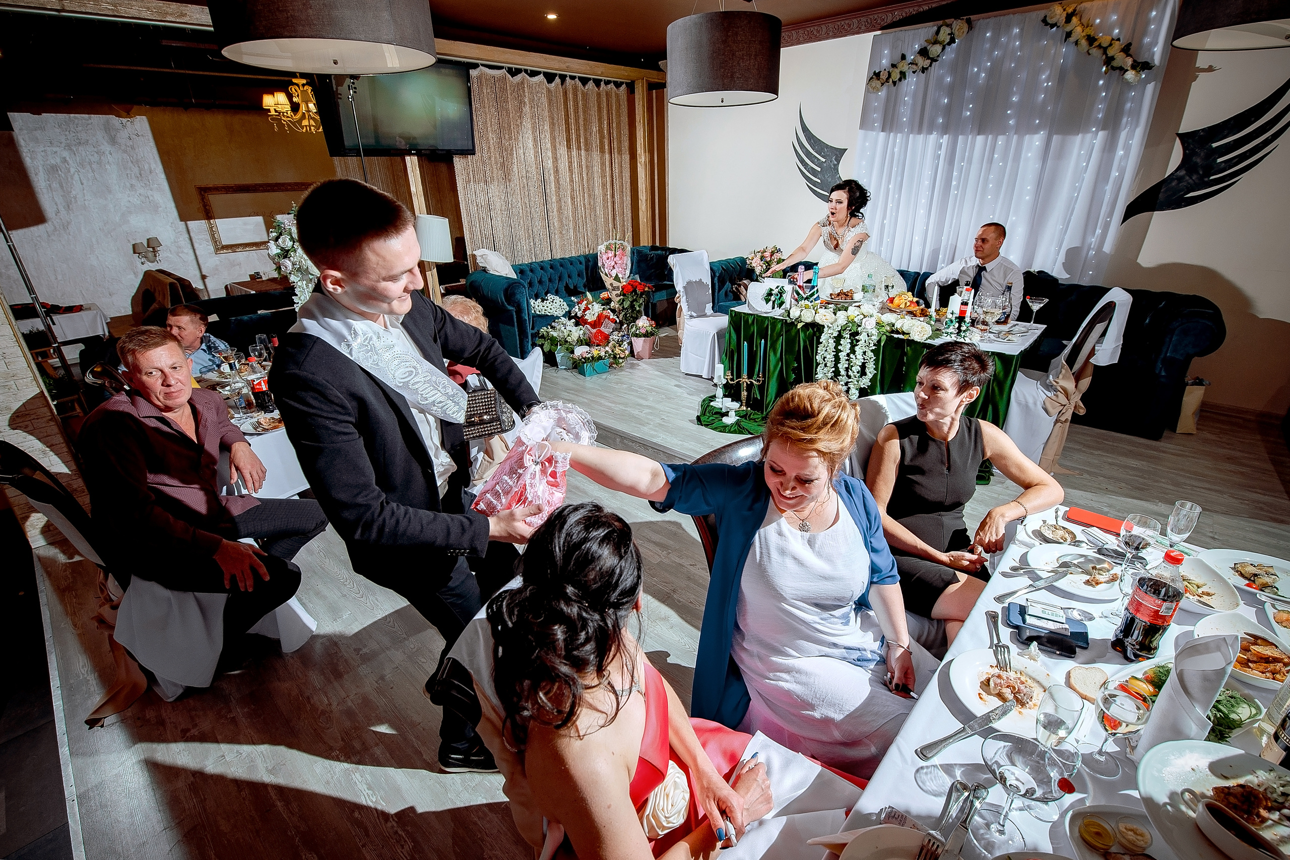 Свадьба в Ивантеевке летом полный день. Свадебный и семейный фотограф Виктория Носачёва. Щелково, Москва и МО