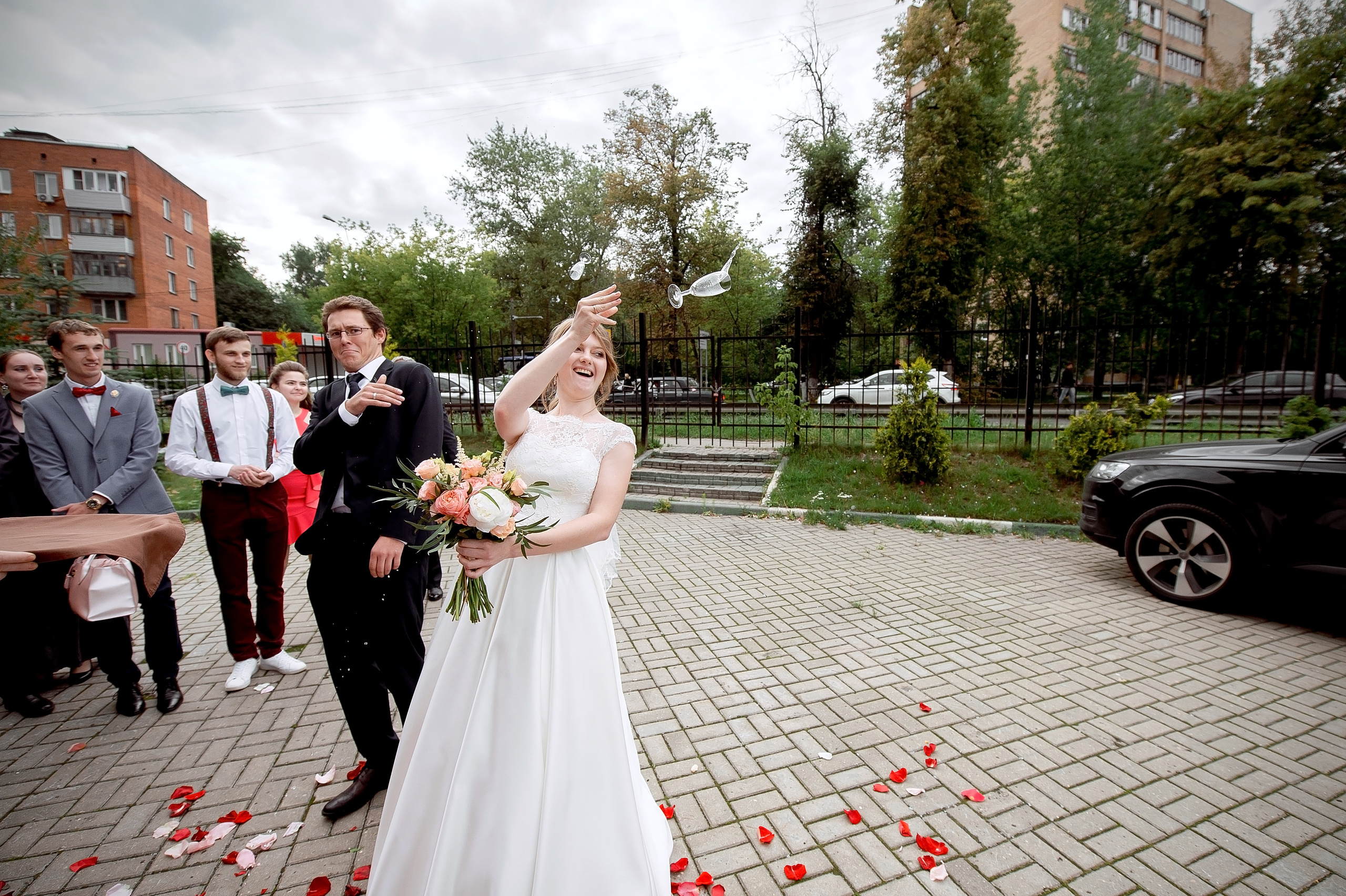 Свадьба в Балашихе летом полный день. Свадебный и семейный фотограф Виктория Носачёва. Щелково, Москва и МО