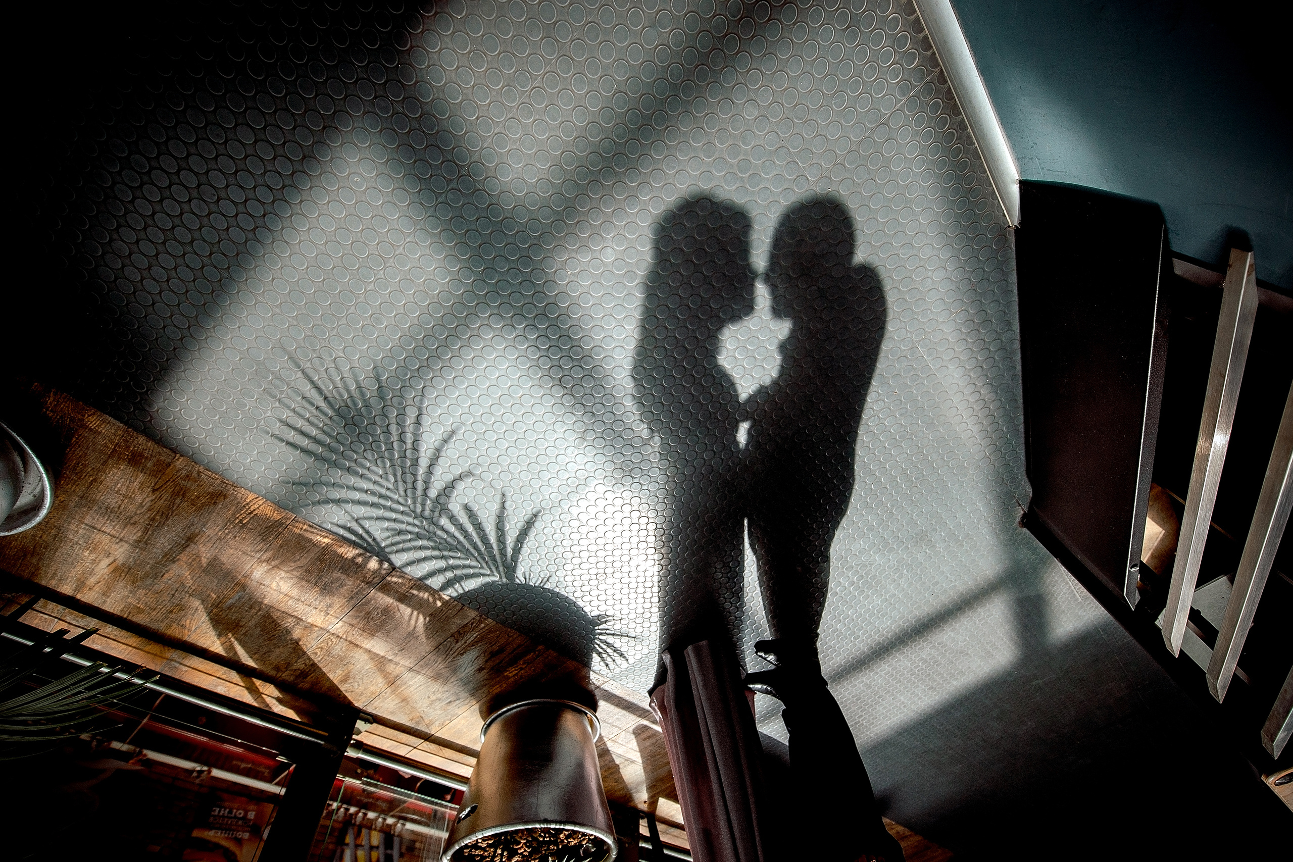 Свадьба В Щелково с фотосессией в кинотеатре и кафе. Свадебный и семейный фотограф Виктория Носачёва. Щелково, Москва и МО