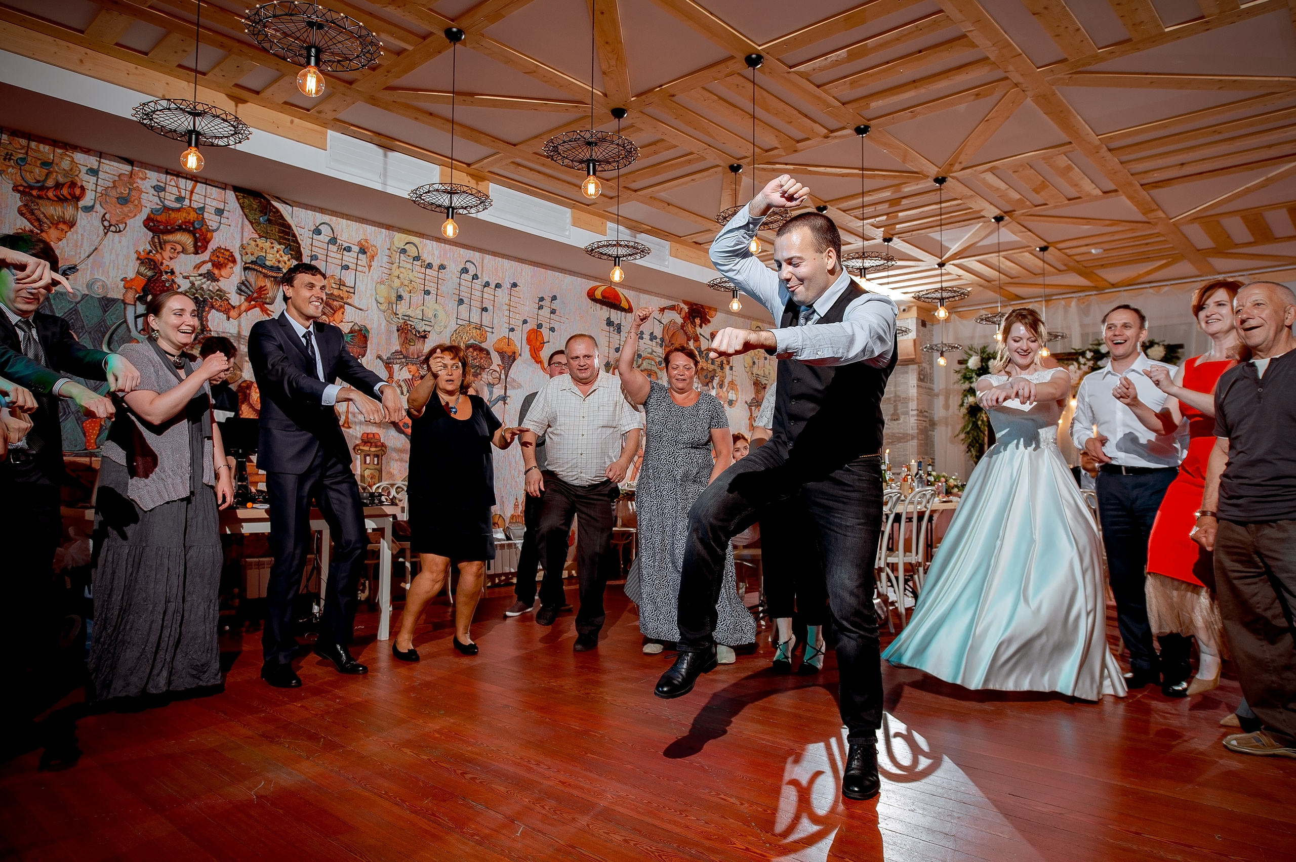 Свадьба в Балашихе летом полный день. Свадебный и семейный фотограф Виктория Носачёва. Щелково, Москва и МО