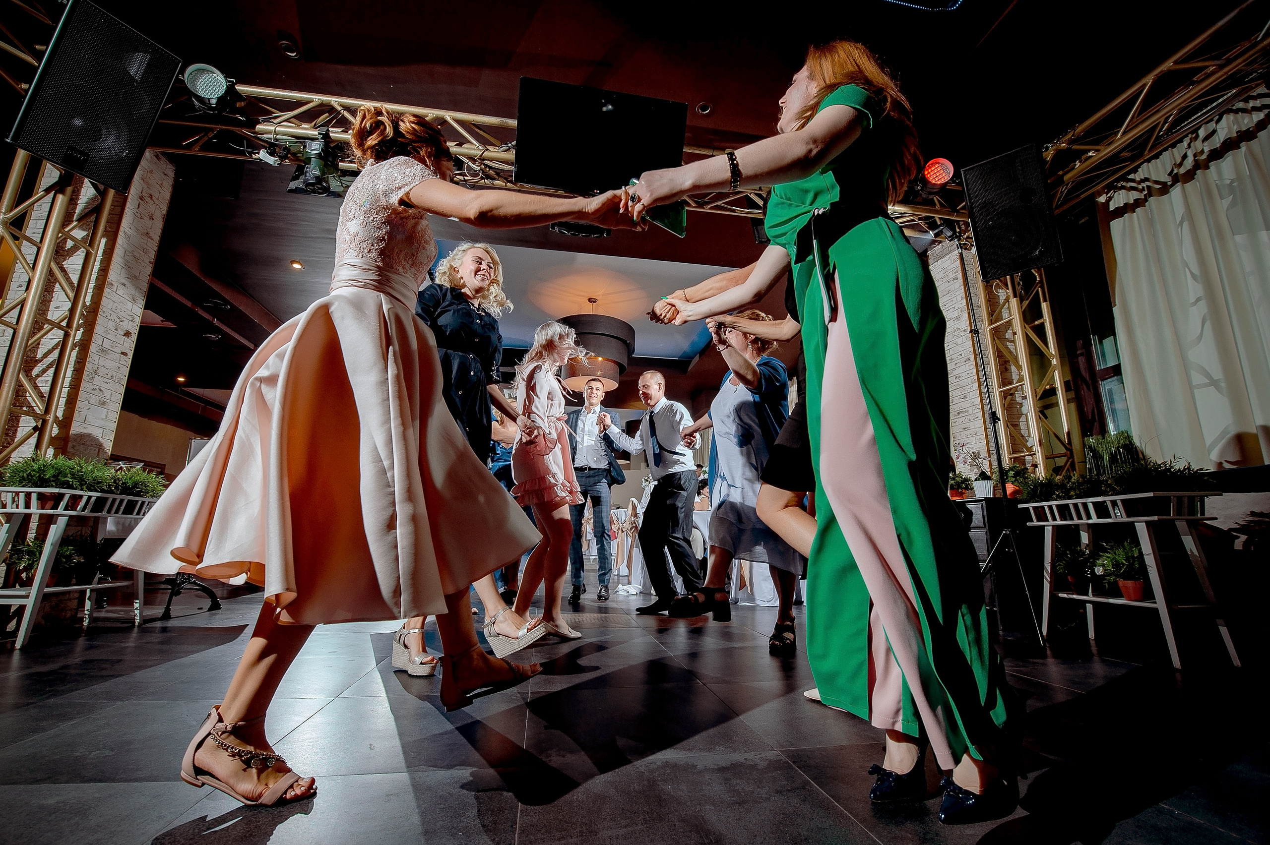 Свадьба в Ивантеевке летом полный день. Свадебный и семейный фотограф Виктория Носачёва. Щелково, Москва и МО