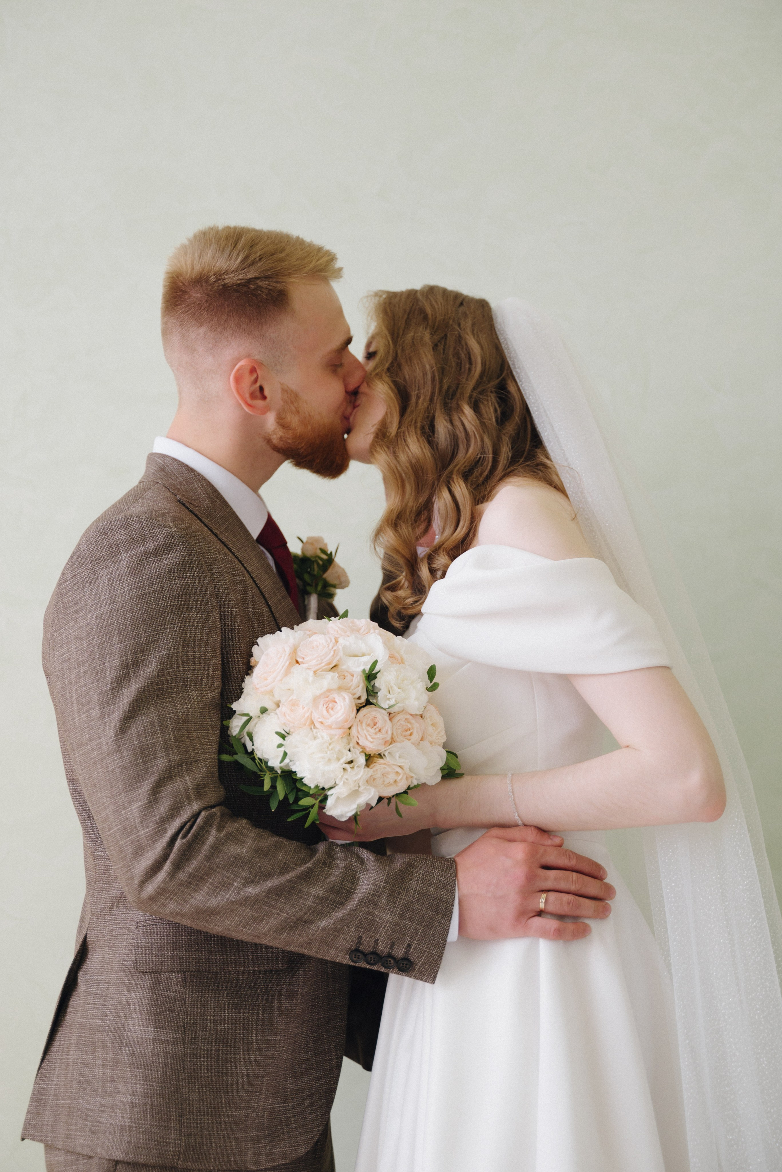 Елена и Артём. Репортажный и свадебный фотограф в Сургуте