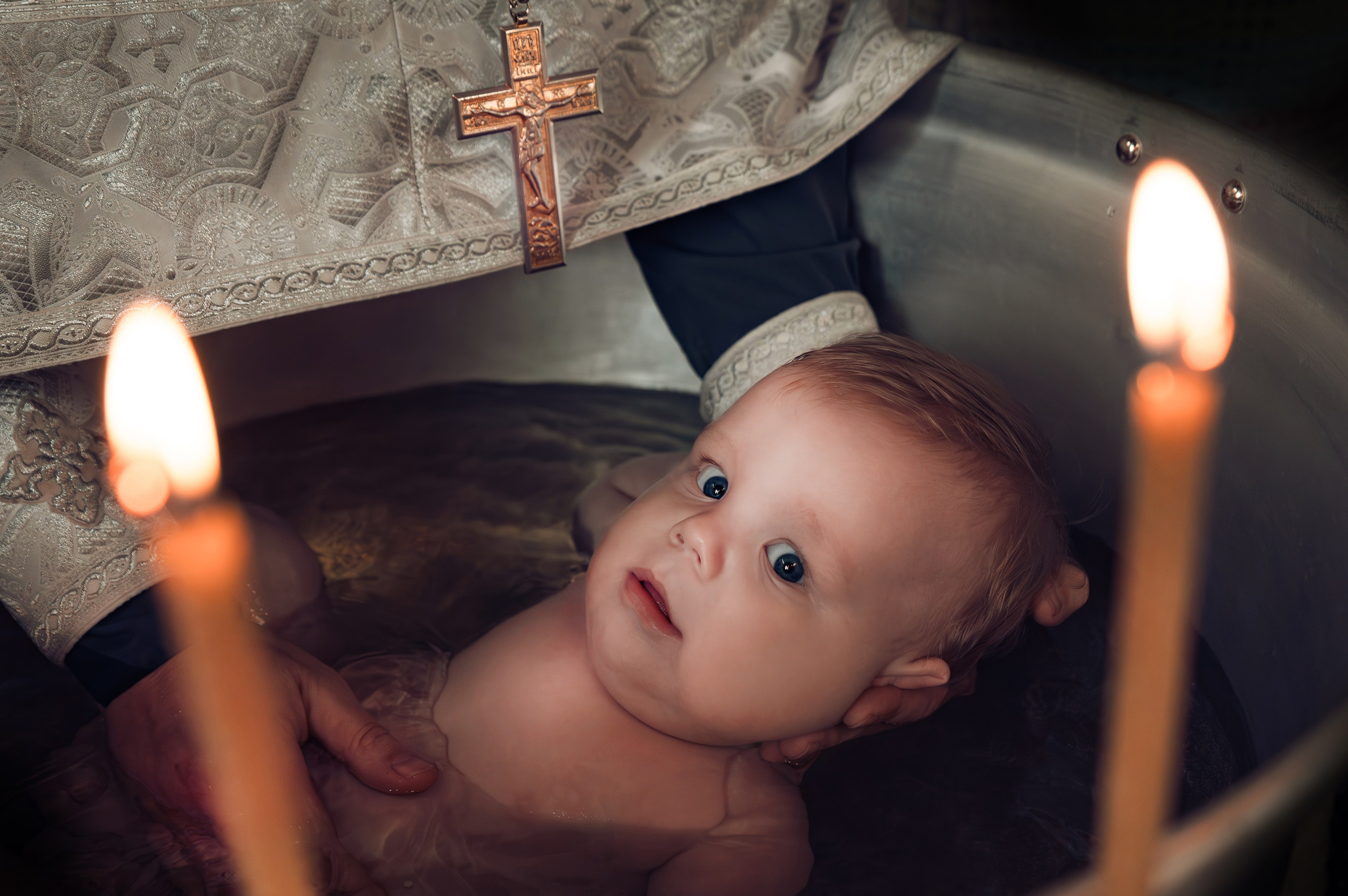 Фотограф в храме. Дарья Нетреба Фотограф на Крещение, Венчание Псков и область