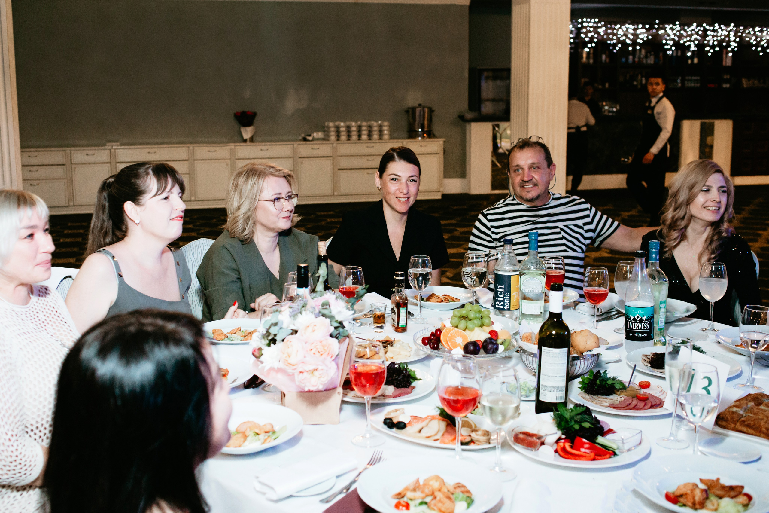 Выпускной 2025 (9класс) 124 школа. Фотограф в Челябинске Ополихина Анна