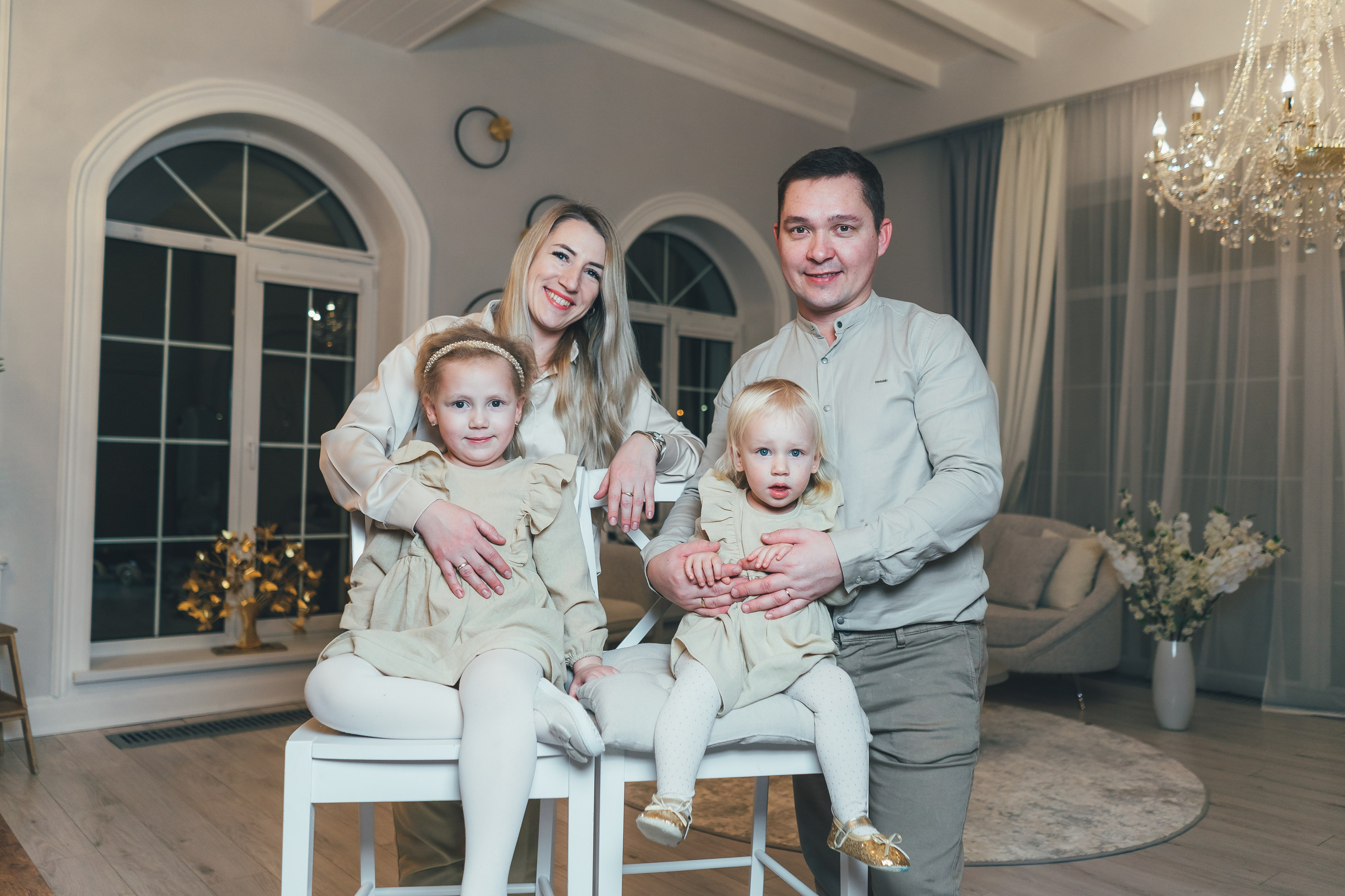 Ольга с семьей, Ногинск, студия Celebrity. Наталья Дукалова фотограф Щелково Королев Пушкино Москва Балашиха