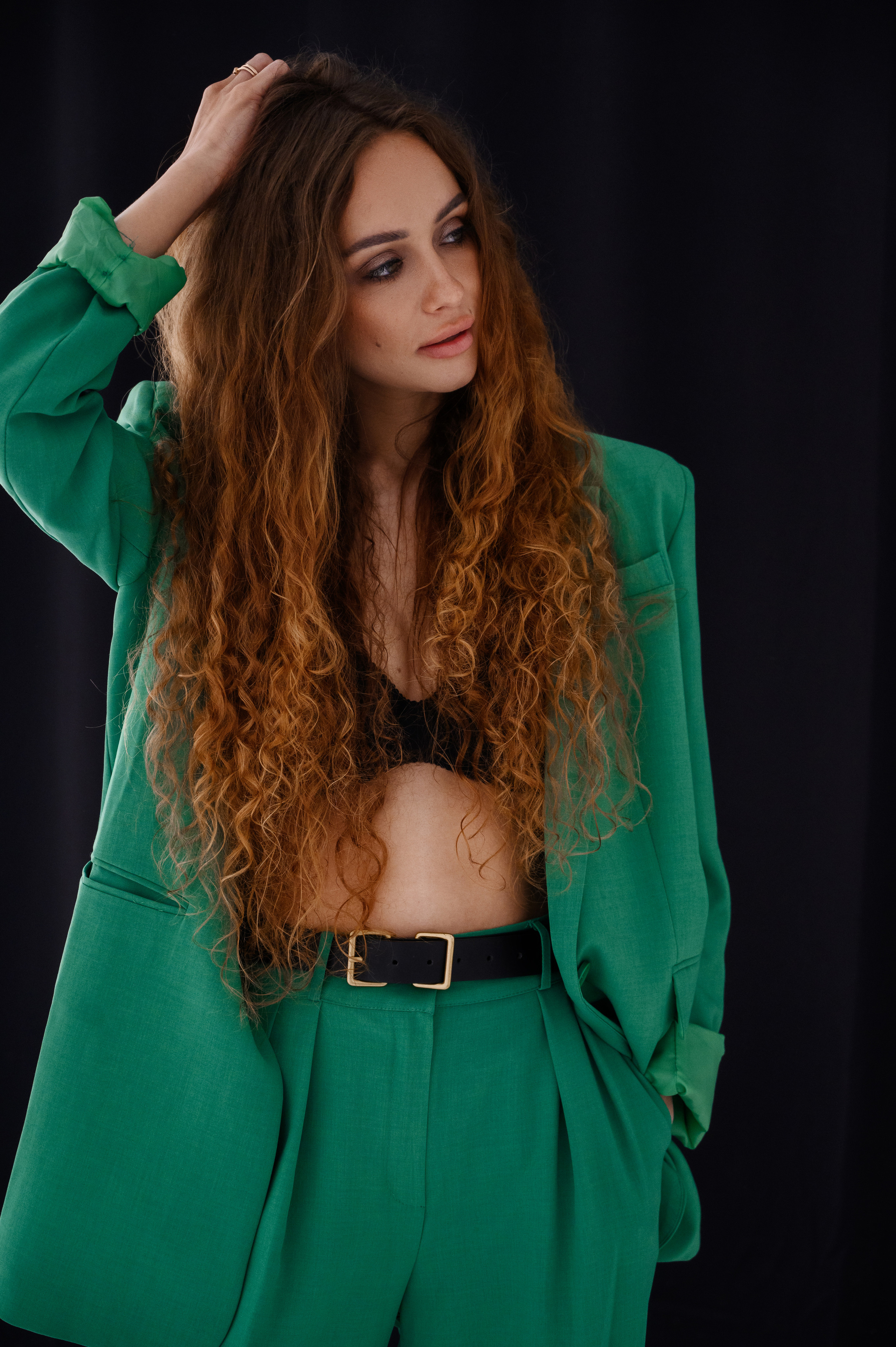 Валерия. Профессиональный фотограф беременности в СПБ. Стильные фотосессии беременности в стиле минимализм и классическая фотография