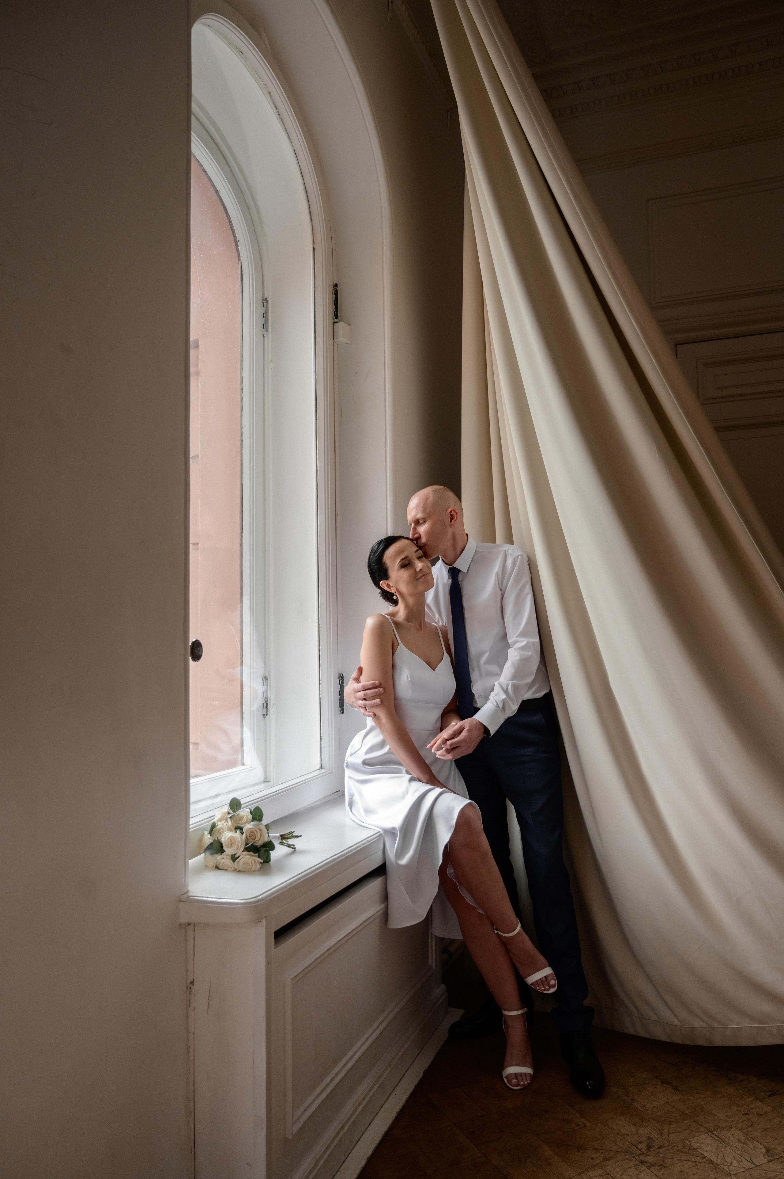 Свадьба. Профессиональный фотограф беременности в СПБ. Стильные фотосессии беременности в стиле минимализм и классическая фотография