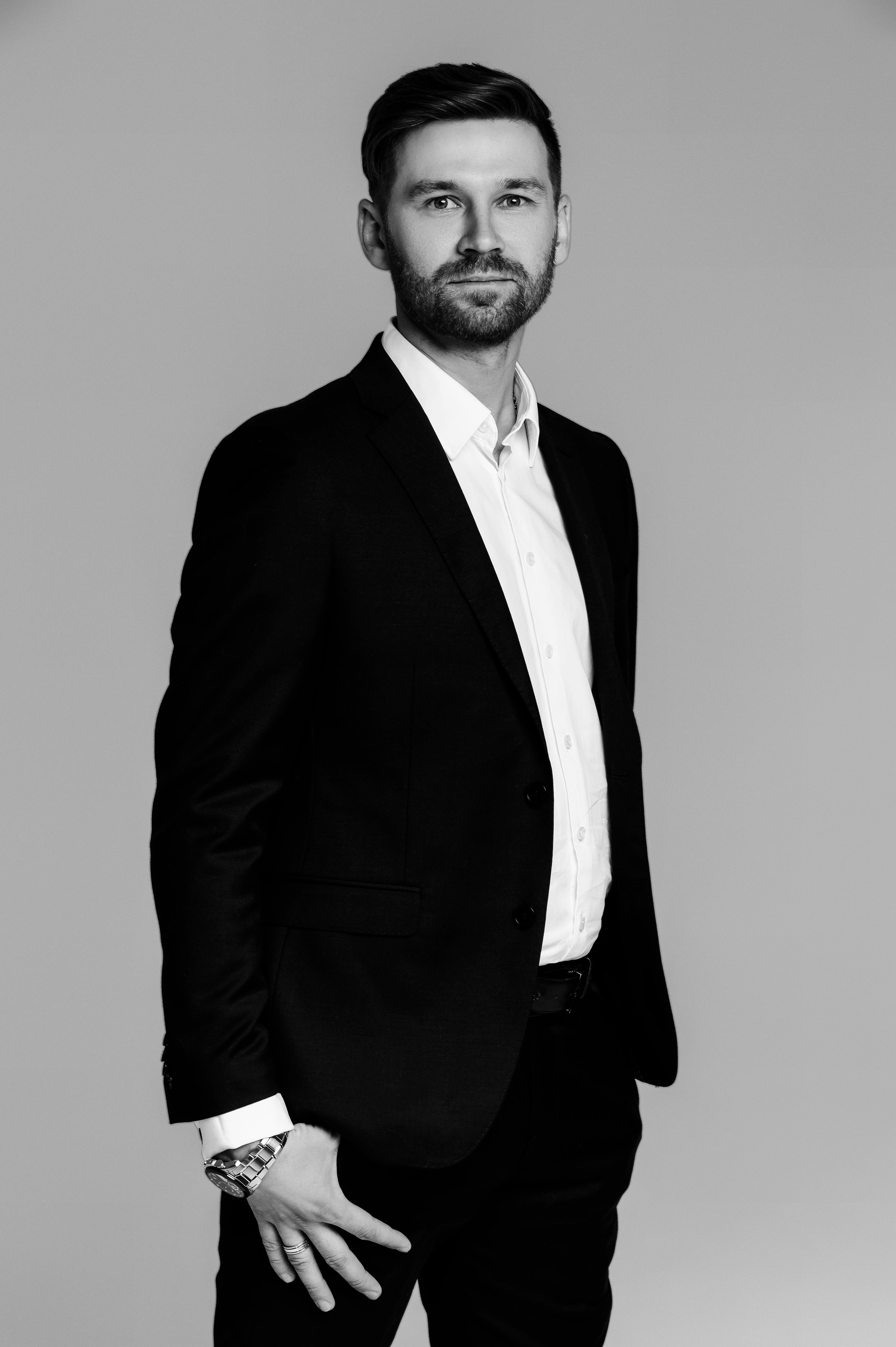 Ирина. Профессиональный фотограф беременности в СПБ. Стильные фотосессии беременности в стиле минимализм и классическая фотография