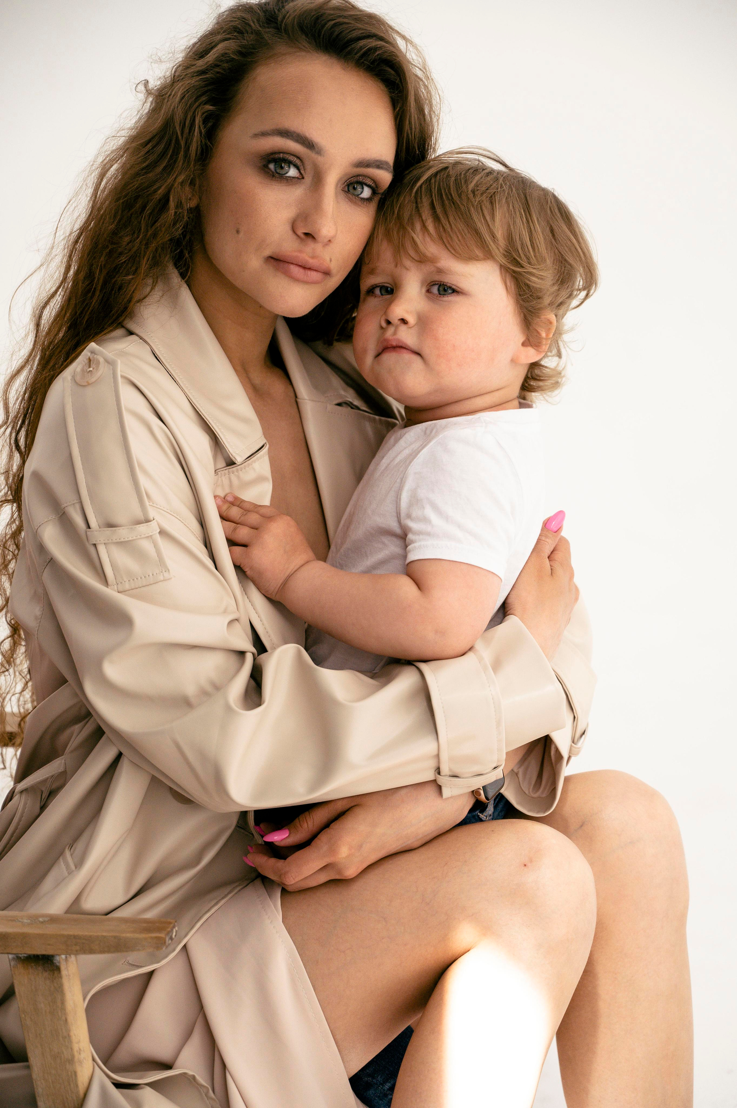 Валерия. Профессиональный фотограф беременности в СПБ. Стильные фотосессии беременности в стиле минимализм и классическая фотография