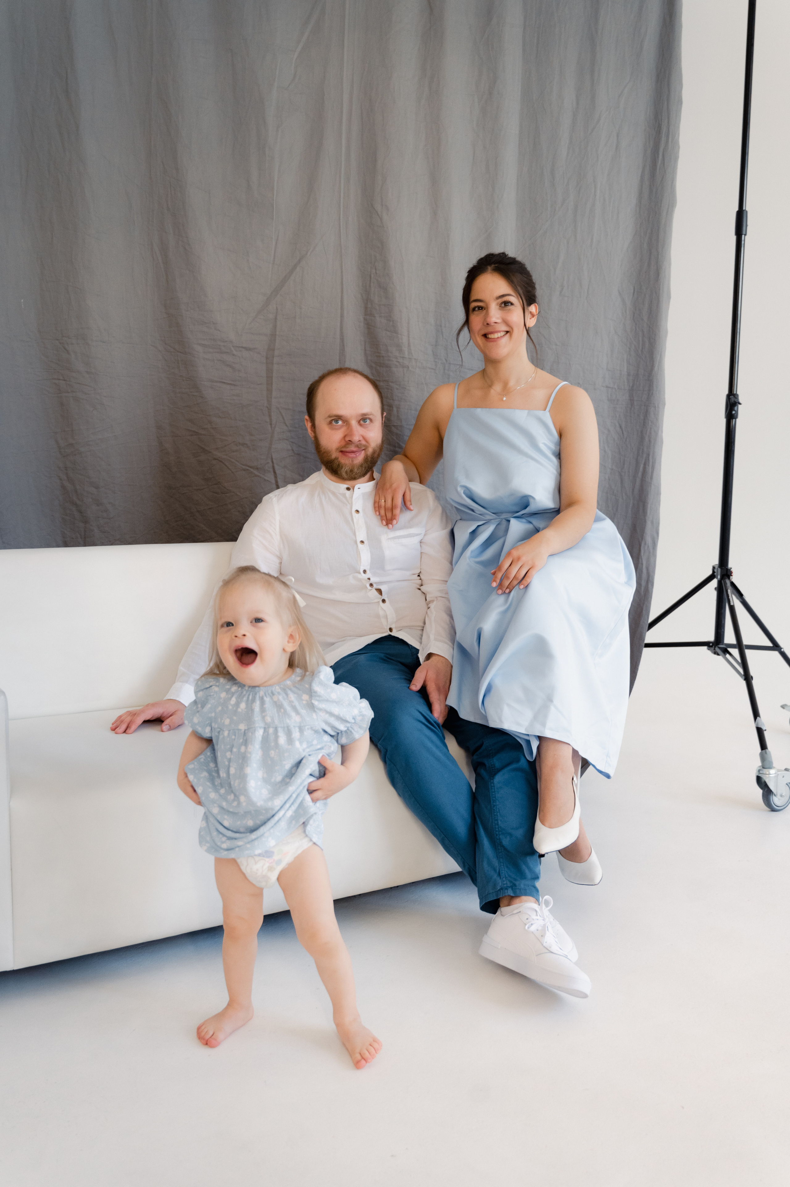 Алина. Профессиональный фотограф беременности в СПБ. Стильные фотосессии беременности в стиле минимализм и классическая фотография