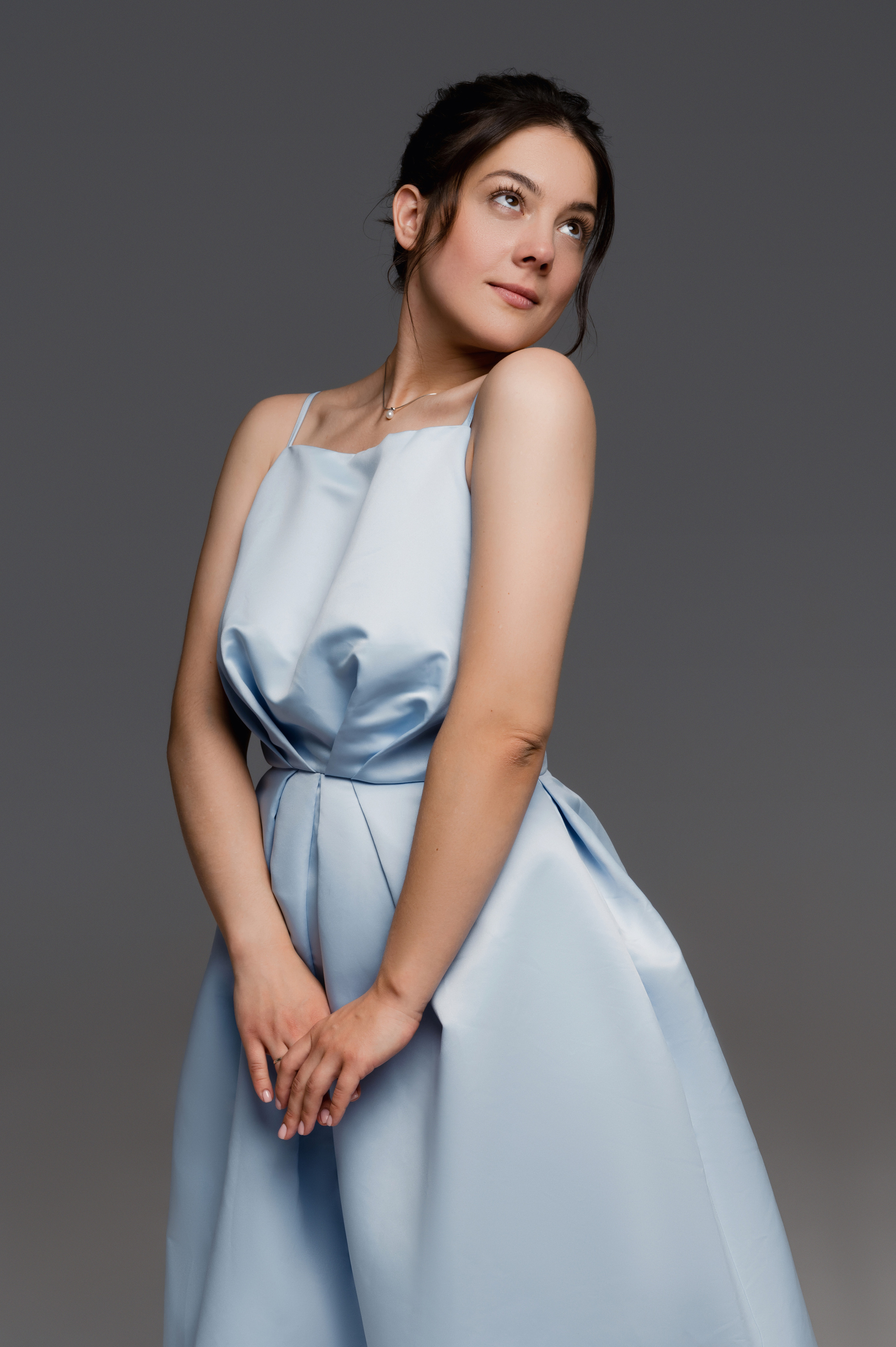 Алина. Профессиональный фотограф беременности в СПБ. Стильные фотосессии беременности в стиле минимализм и классическая фотография