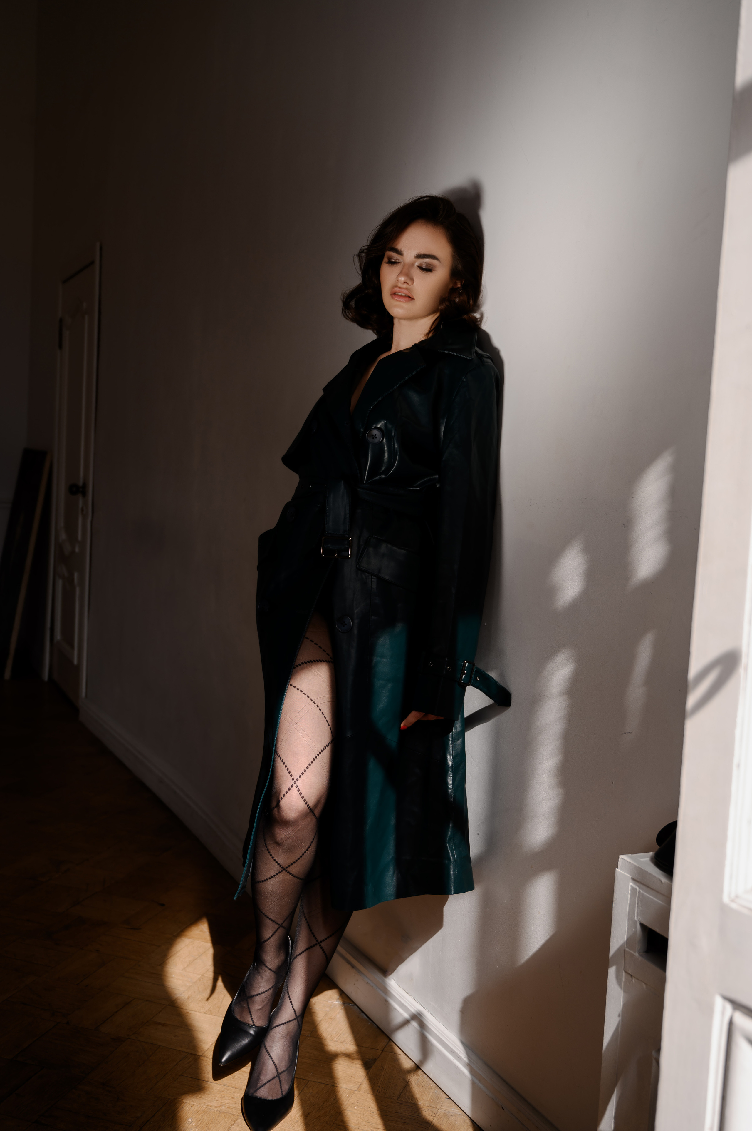 Валерия. Профессиональный фотограф беременности в СПБ. Стильные фотосессии беременности в стиле минимализм и классическая фотография