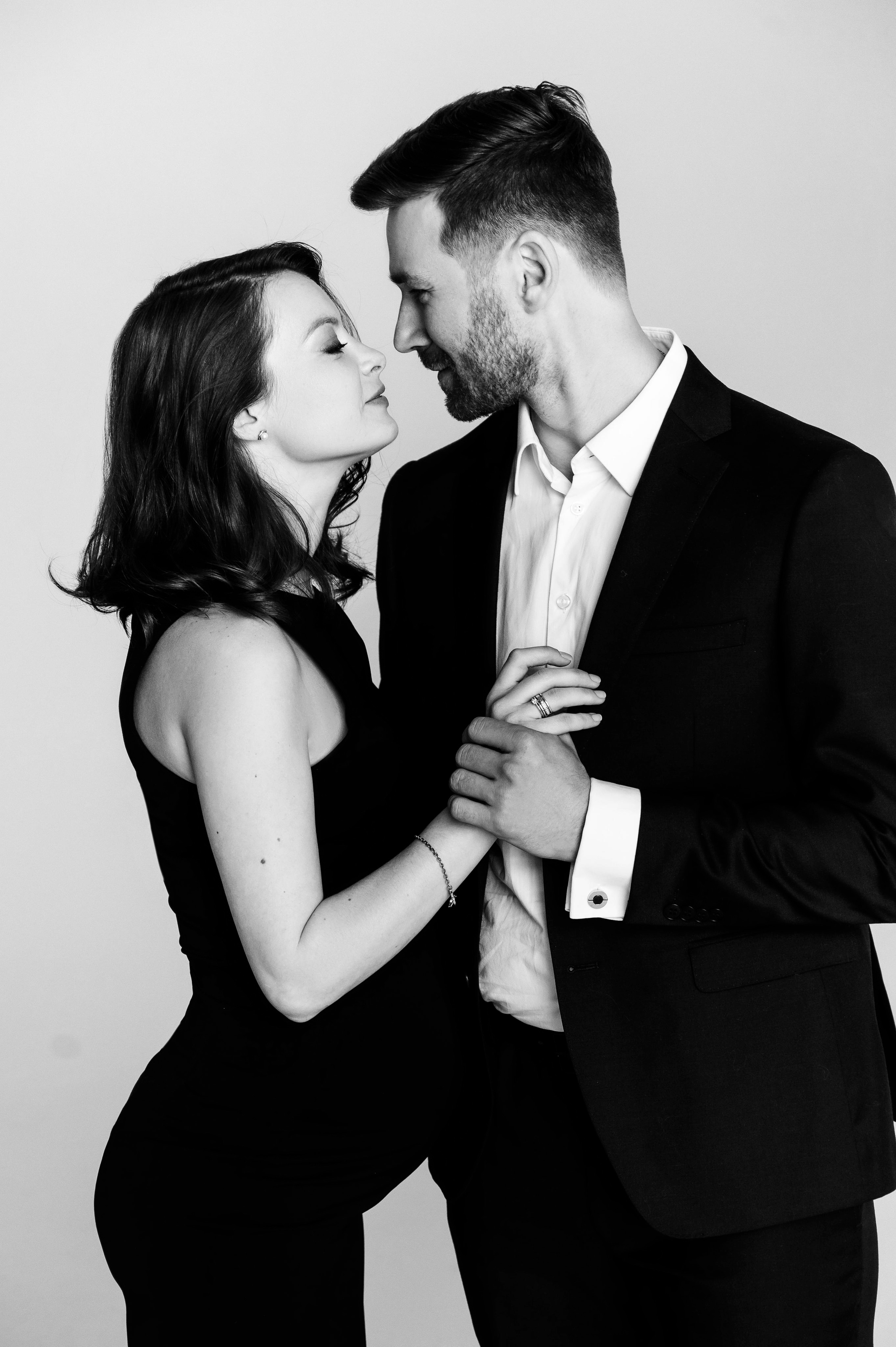 Ирина. Профессиональный фотограф беременности в СПБ. Стильные фотосессии беременности в стиле минимализм и классическая фотография