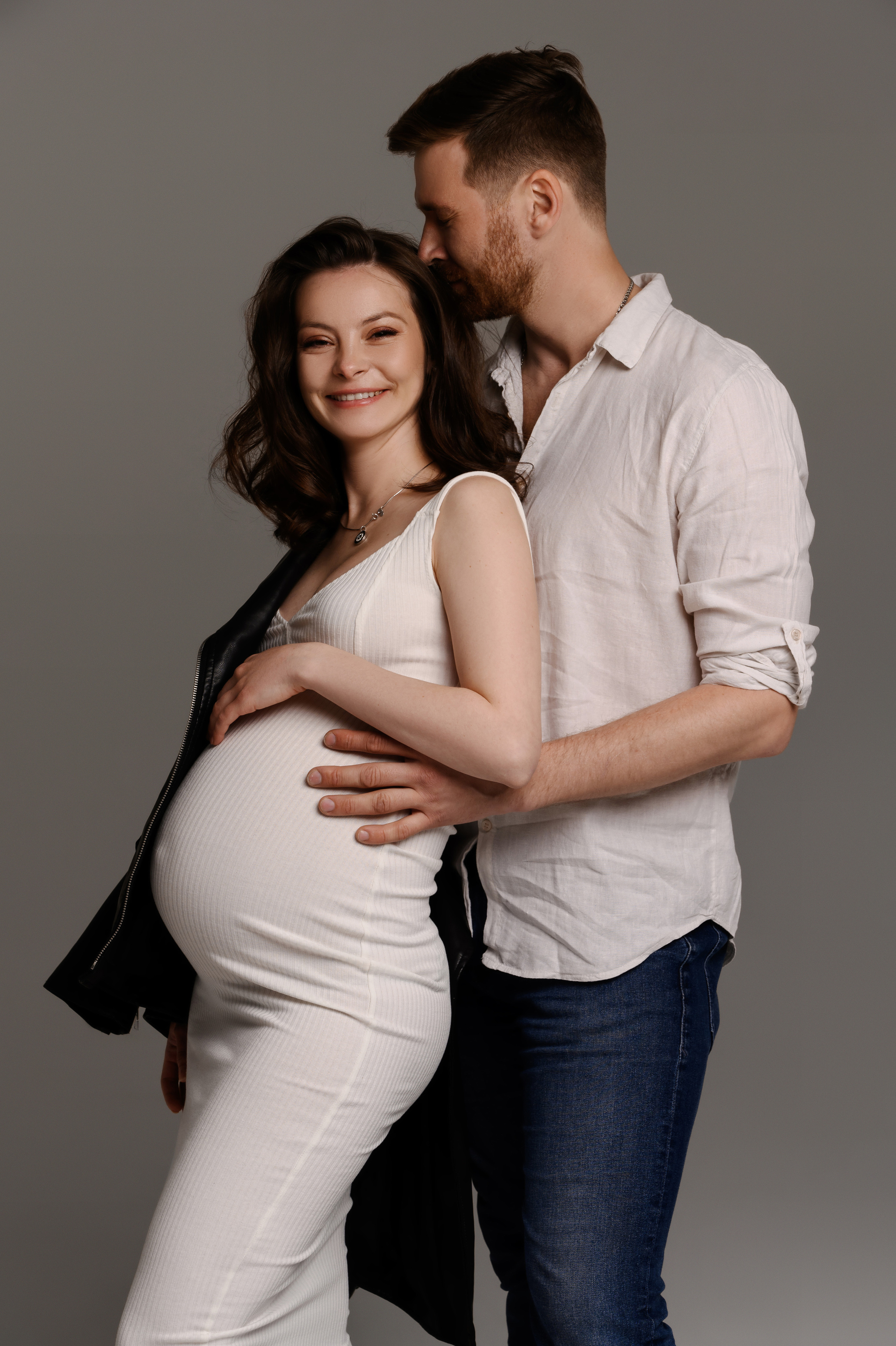 Ирина. Профессиональный фотограф беременности в СПБ. Стильные фотосессии беременности в стиле минимализм и классическая фотография