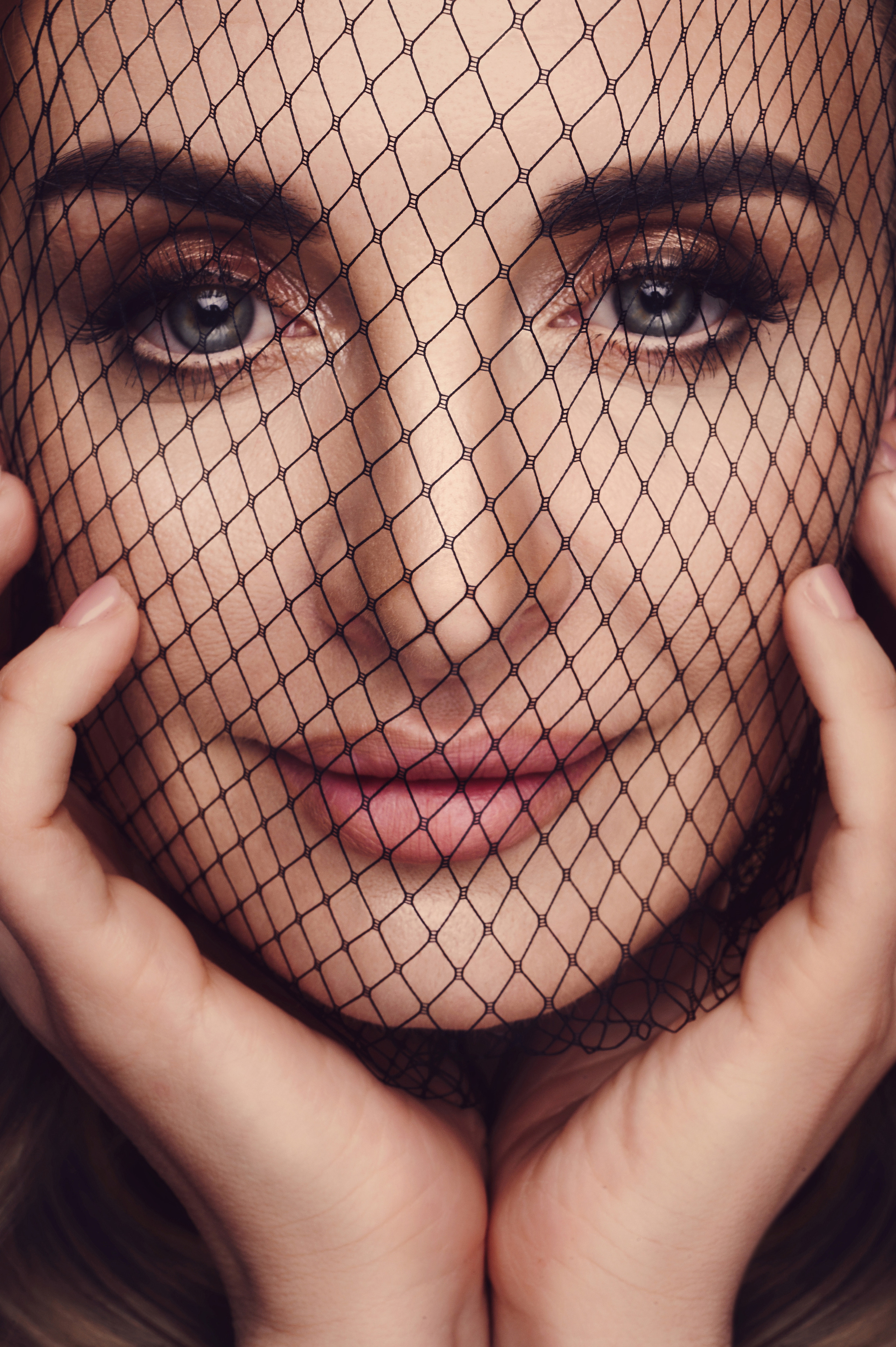 Юлия. Профессиональный фотограф беременности в СПБ. Стильные фотосессии беременности в стиле минимализм и классическая фотография