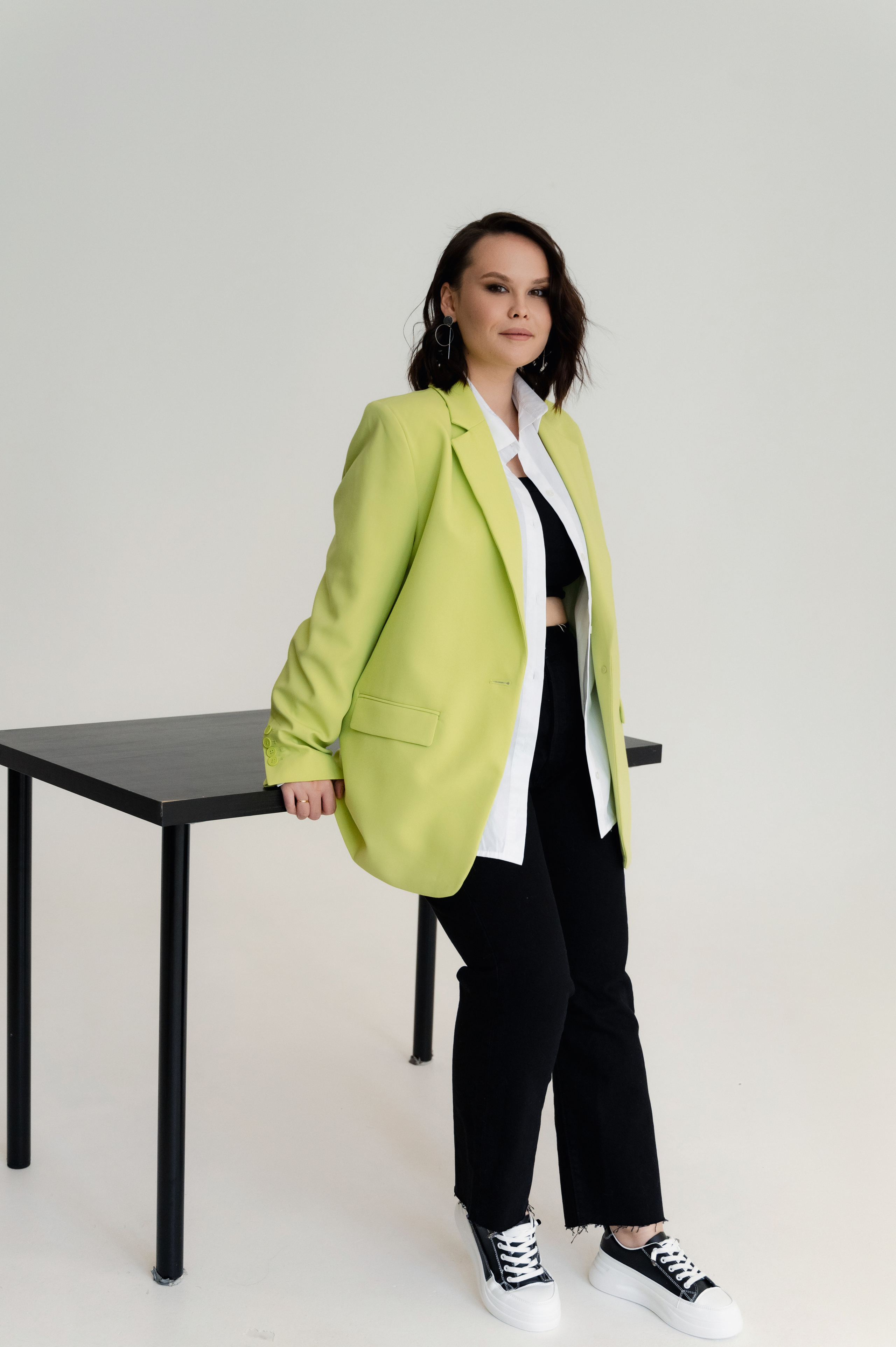 Алина. Профессиональный фотограф беременности в СПБ. Стильные фотосессии беременности в стиле минимализм и классическая фотография