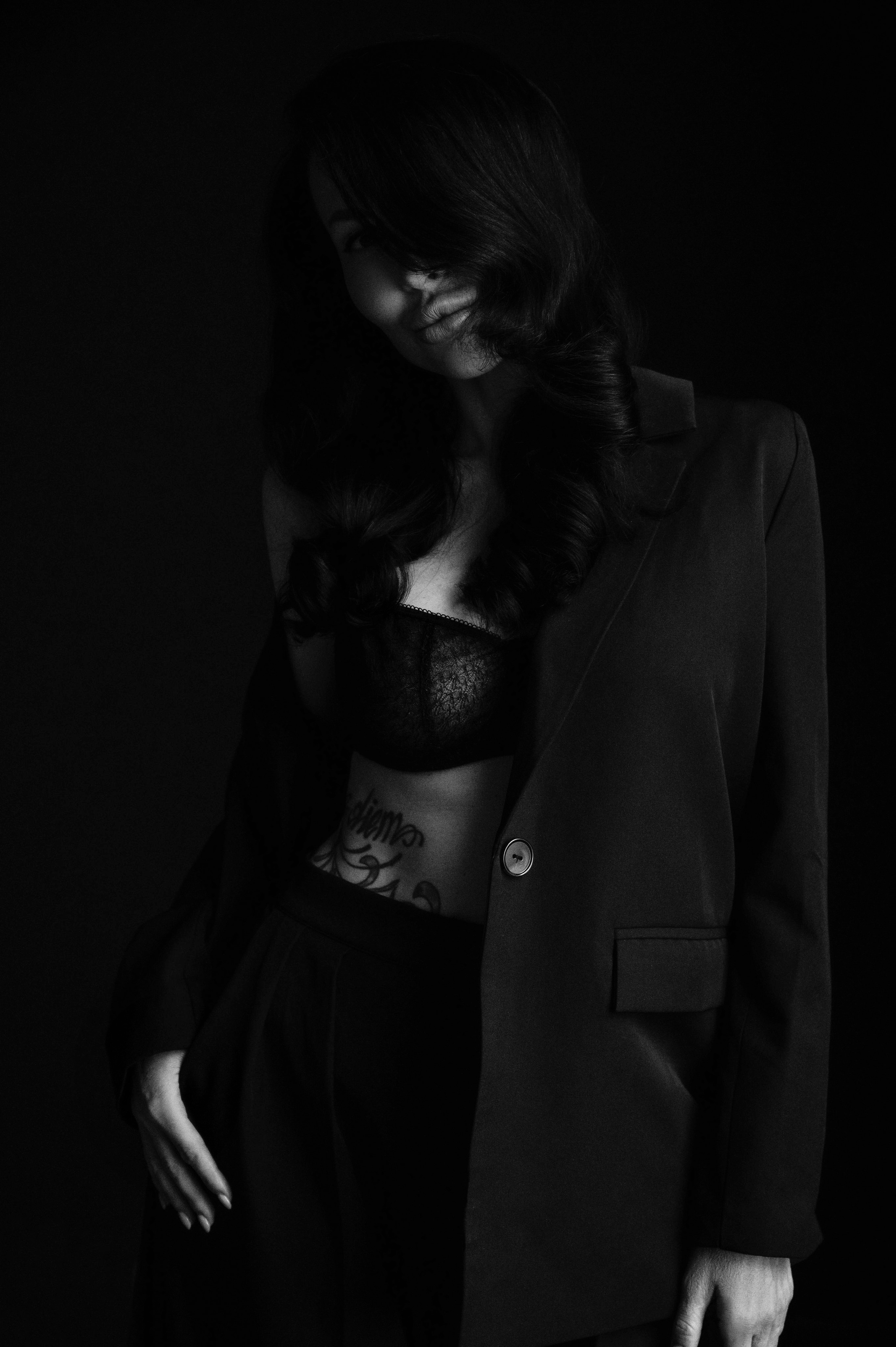 Ника. Профессиональный фотограф беременности в СПБ. Стильные фотосессии беременности в стиле минимализм и классическая фотография