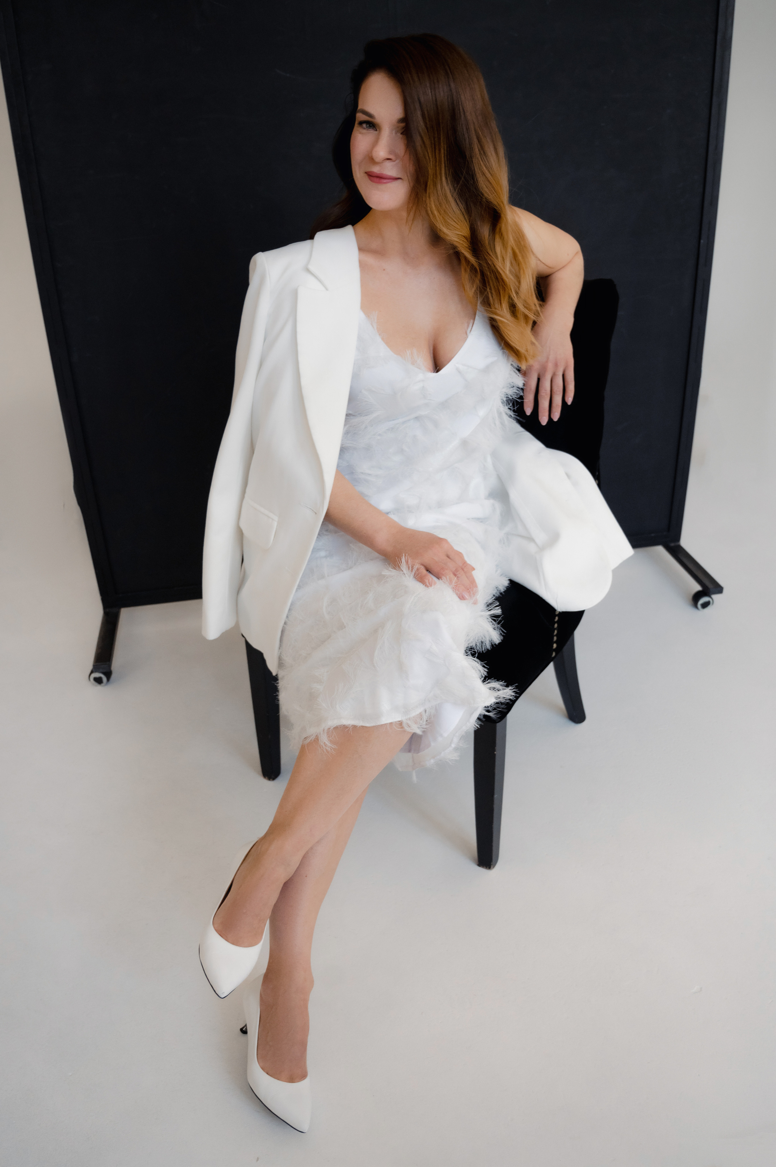 Дарина. Профессиональный фотограф беременности в СПБ. Стильные фотосессии беременности в стиле минимализм и классическая фотография