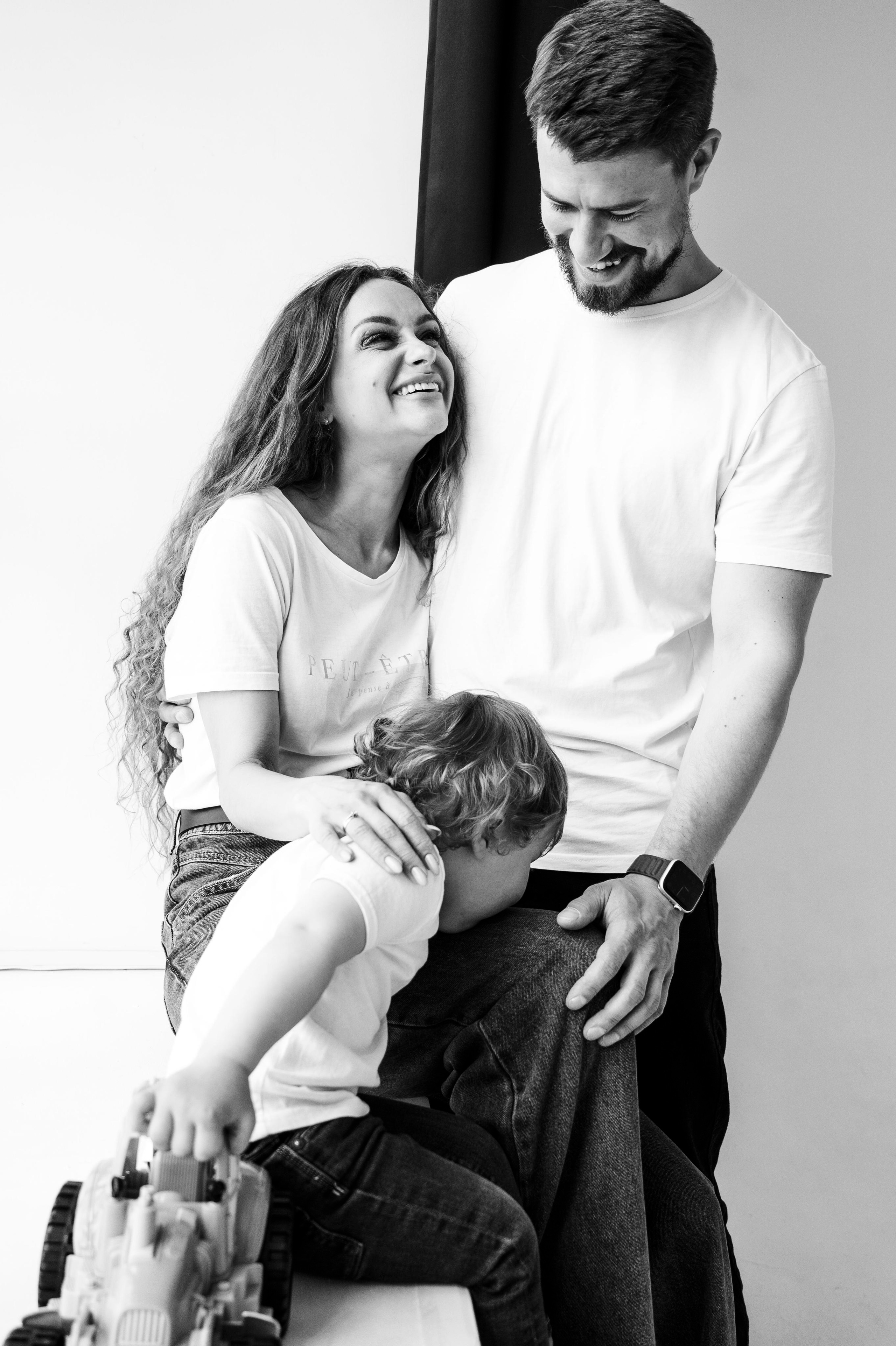 Валерия. Профессиональный фотограф беременности в СПБ. Стильные фотосессии беременности в стиле минимализм и классическая фотография