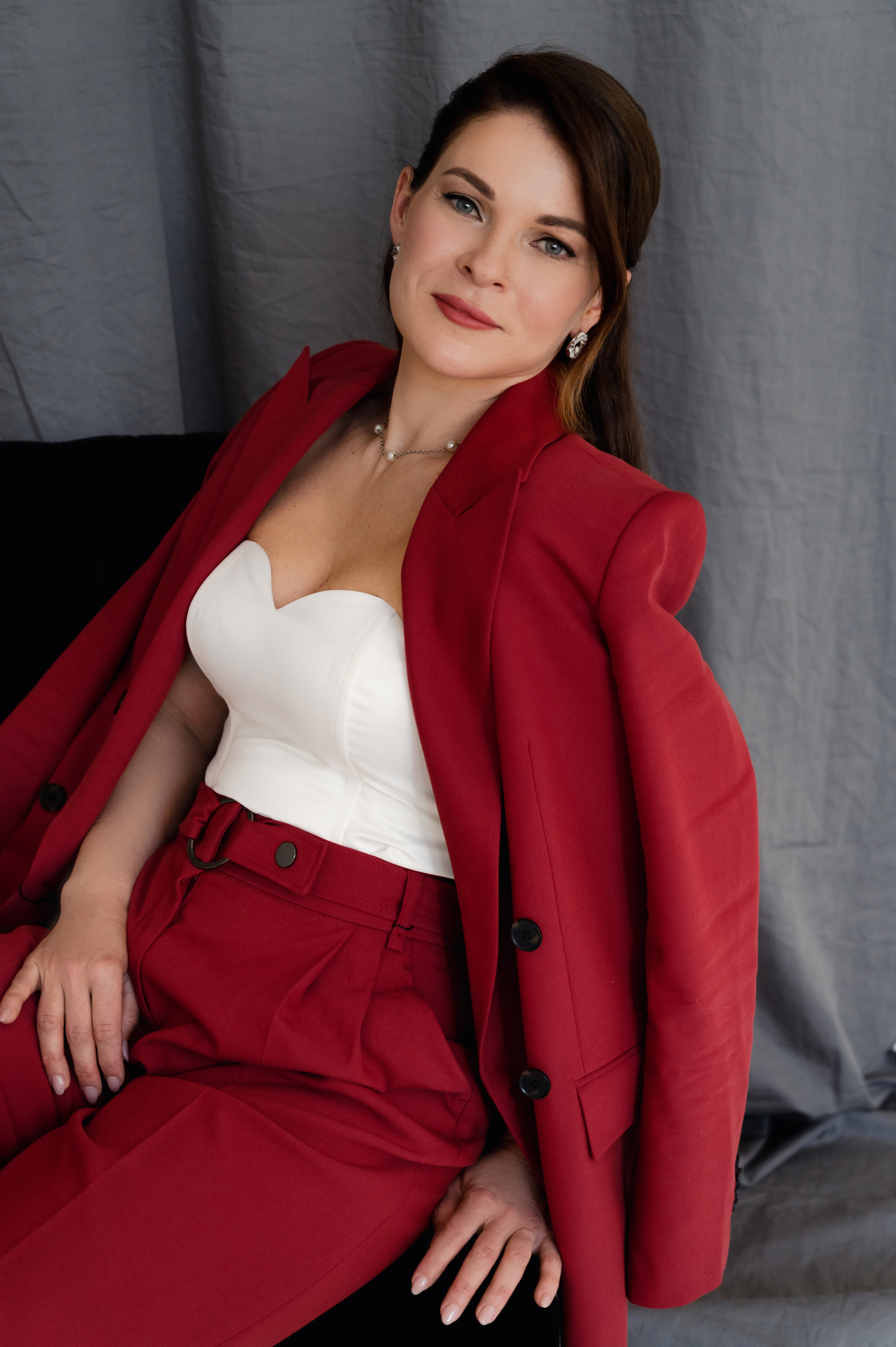 Дарина. Профессиональный фотограф беременности в СПБ. Стильные фотосессии беременности в стиле минимализм и классическая фотография